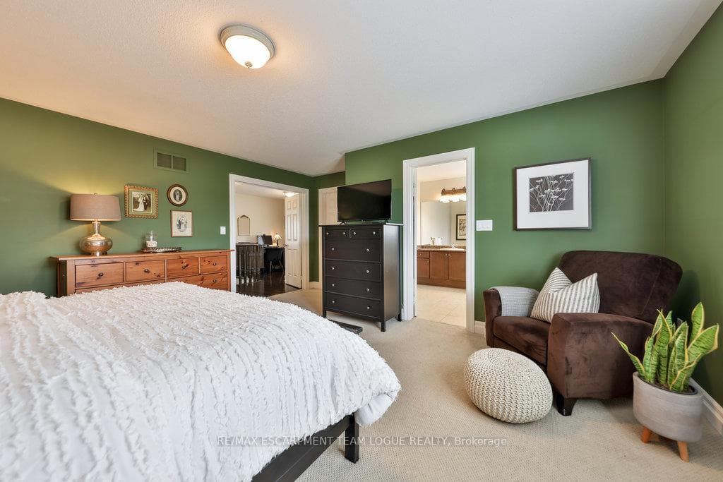 2939 Berwick Drive photo 18