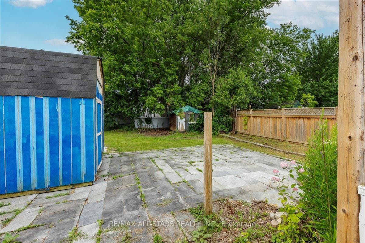353 Miami Drive photo 25