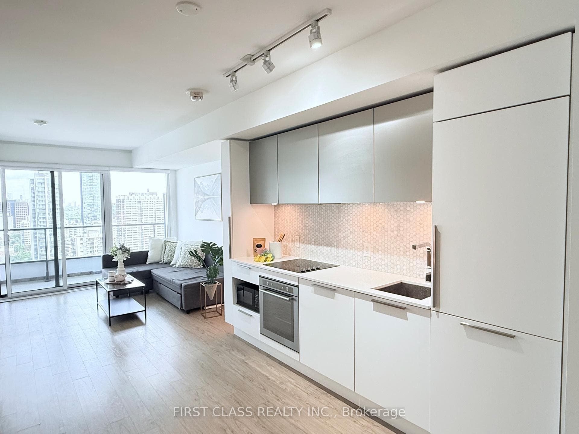 85 Wood Street Unit 2908 photo 4