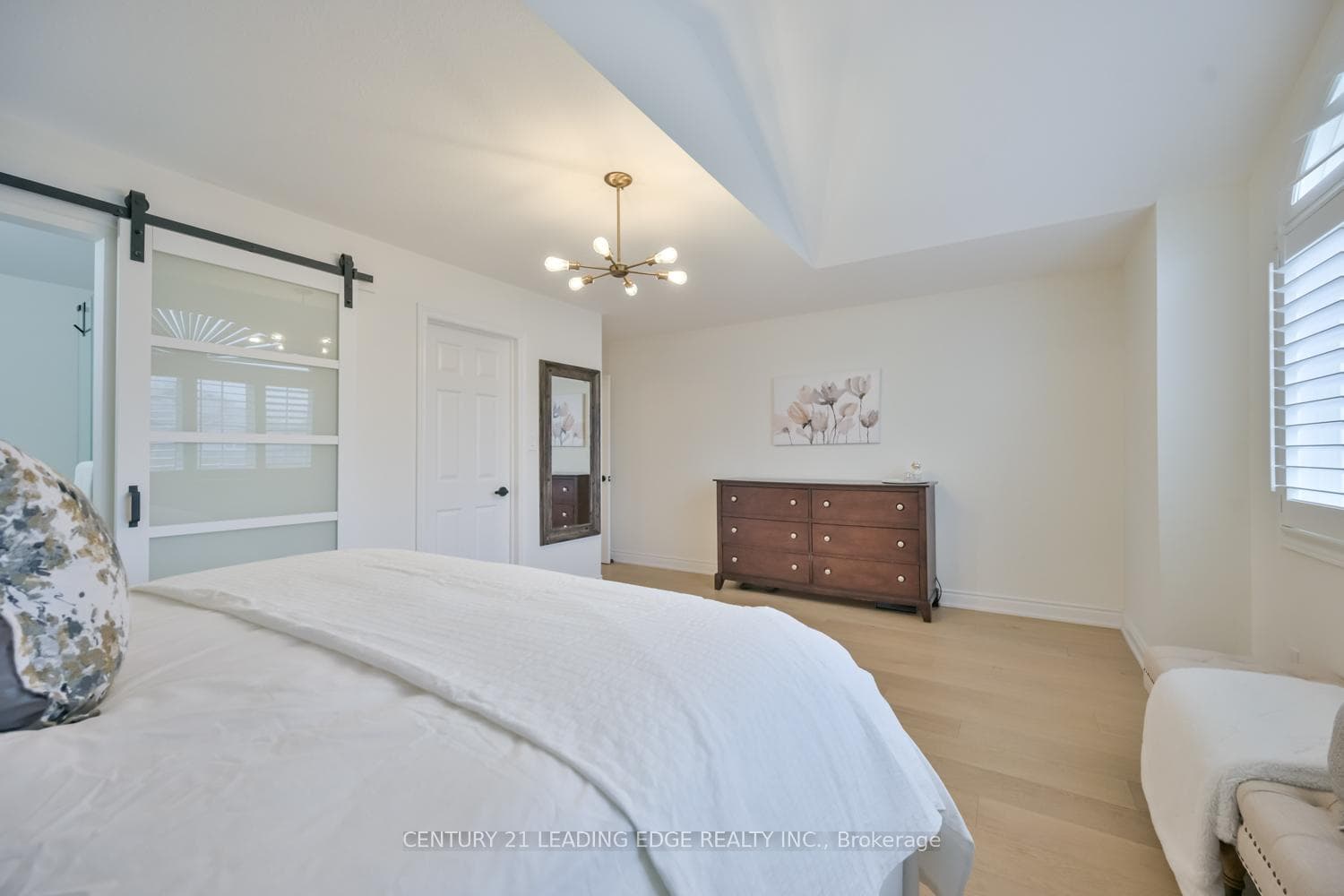 2172 Headon Road photo 27