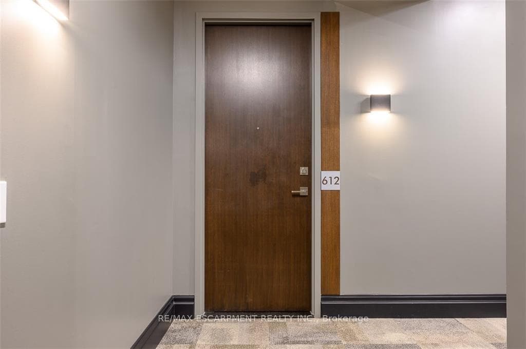 101 Locke Street Unit 612 photo 6