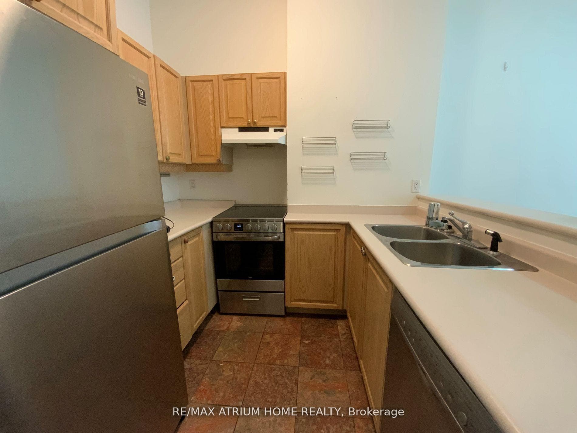7 King Street Unit 1112 photo 3