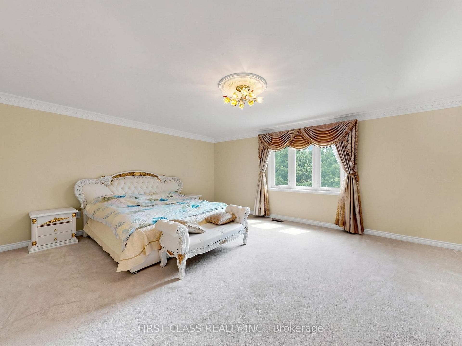 9 Westpoint Court photo 20