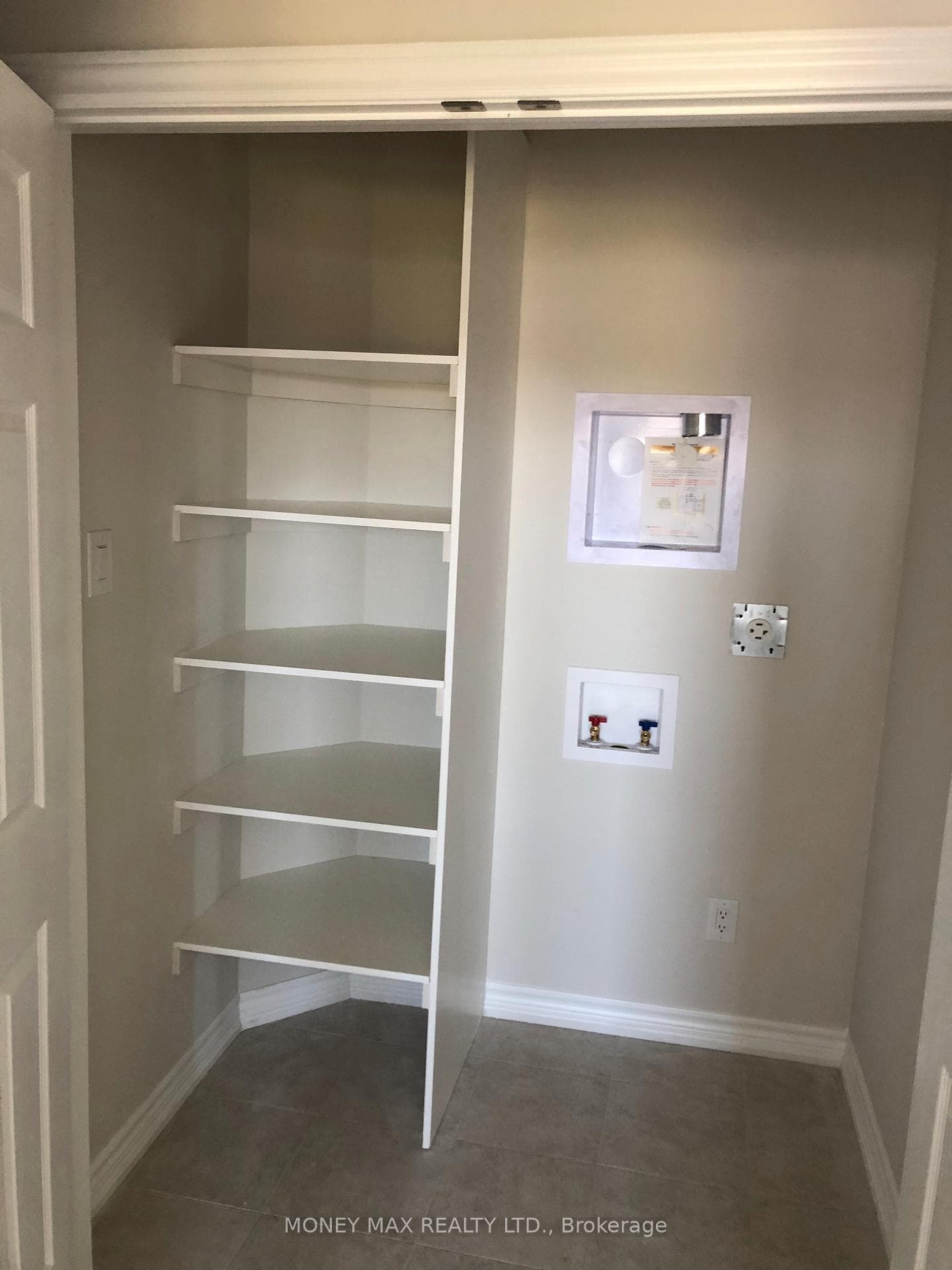 203 Zenith Private N/A photo 11