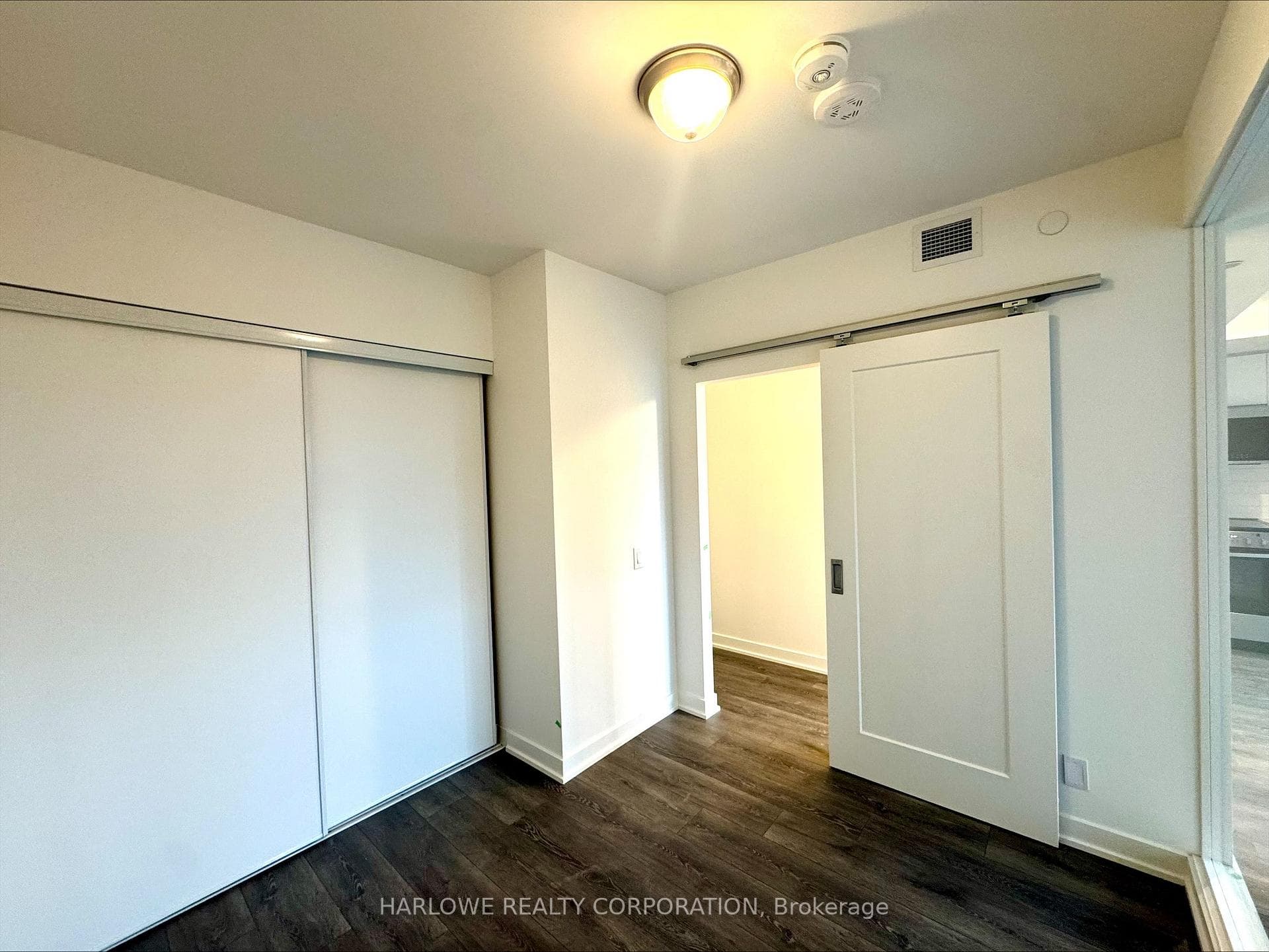 2 Manderley Drive Unit 725 photo 10