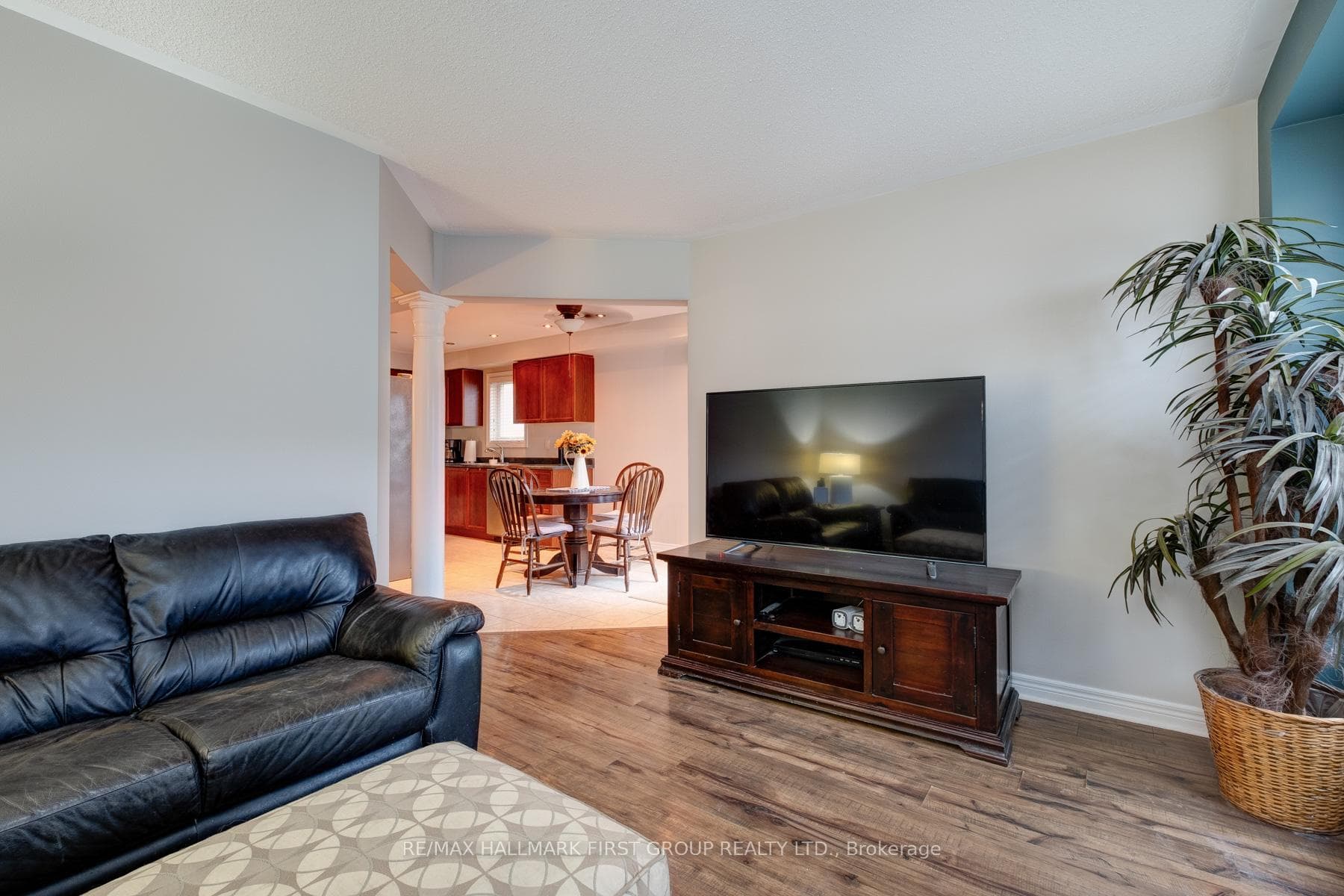 42 Cranborne Crescent photo 14