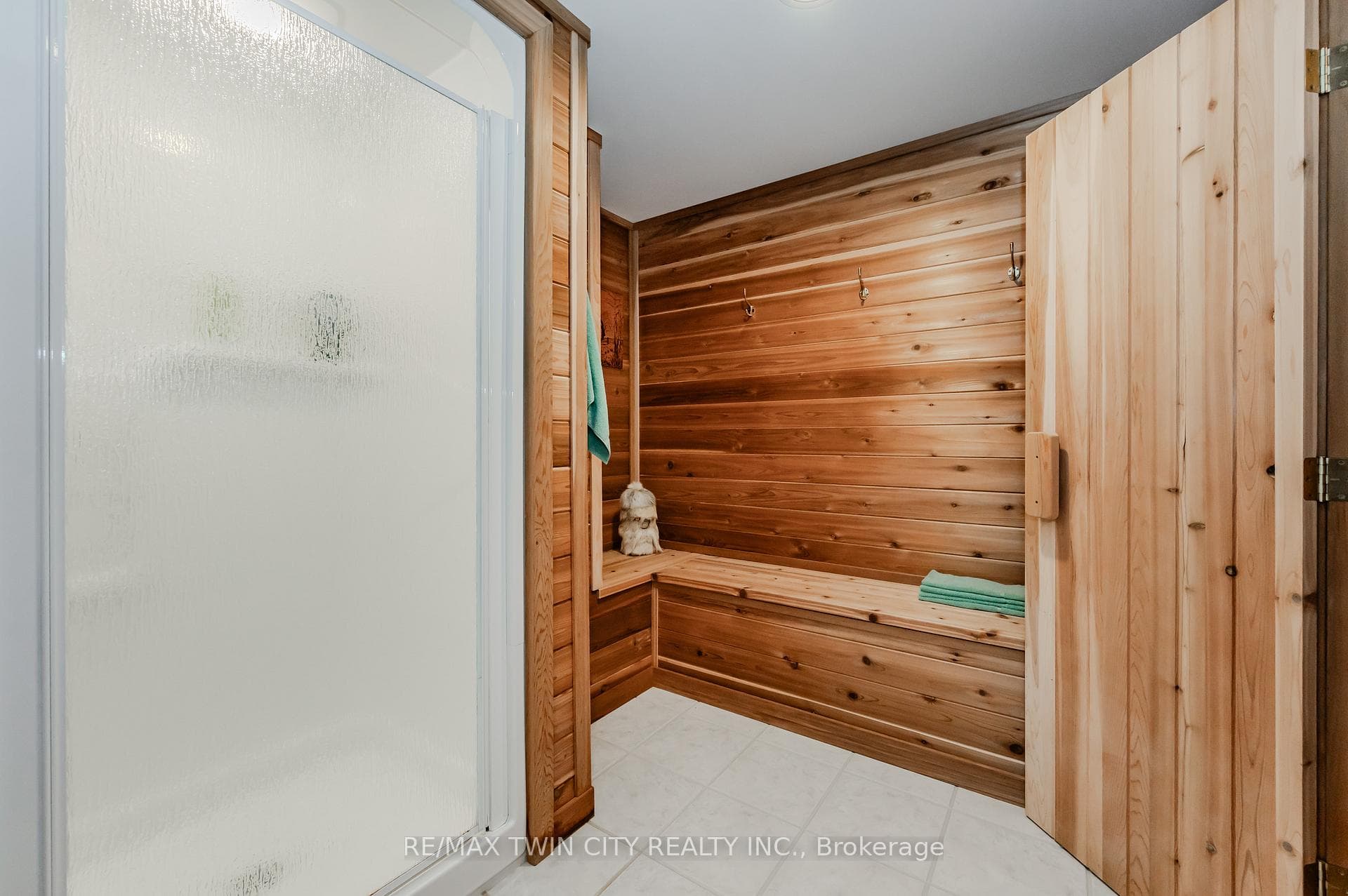 253 Golf Course Road photo 32
