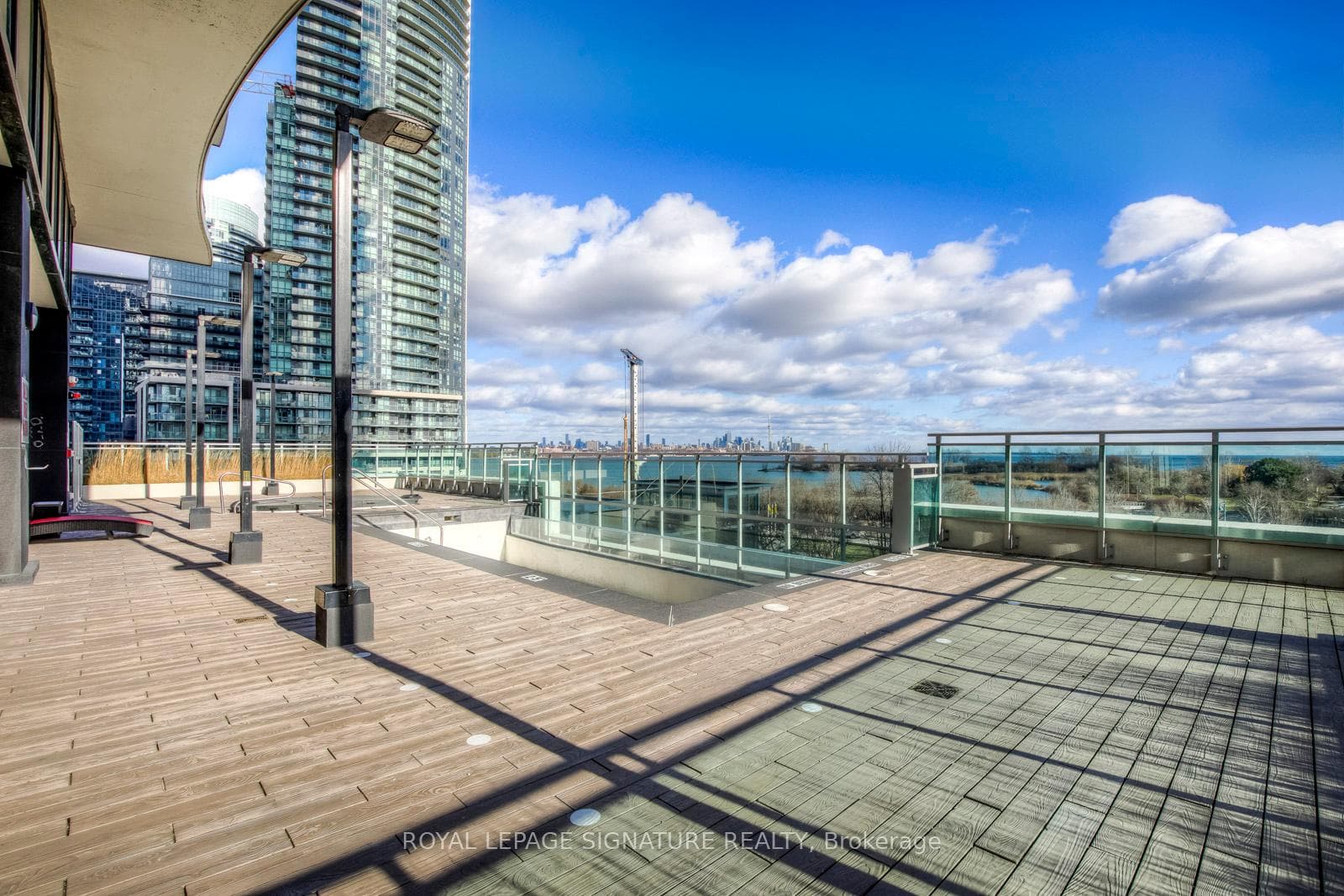 33 Shore Breeze Drive Unit 1502 photo 23