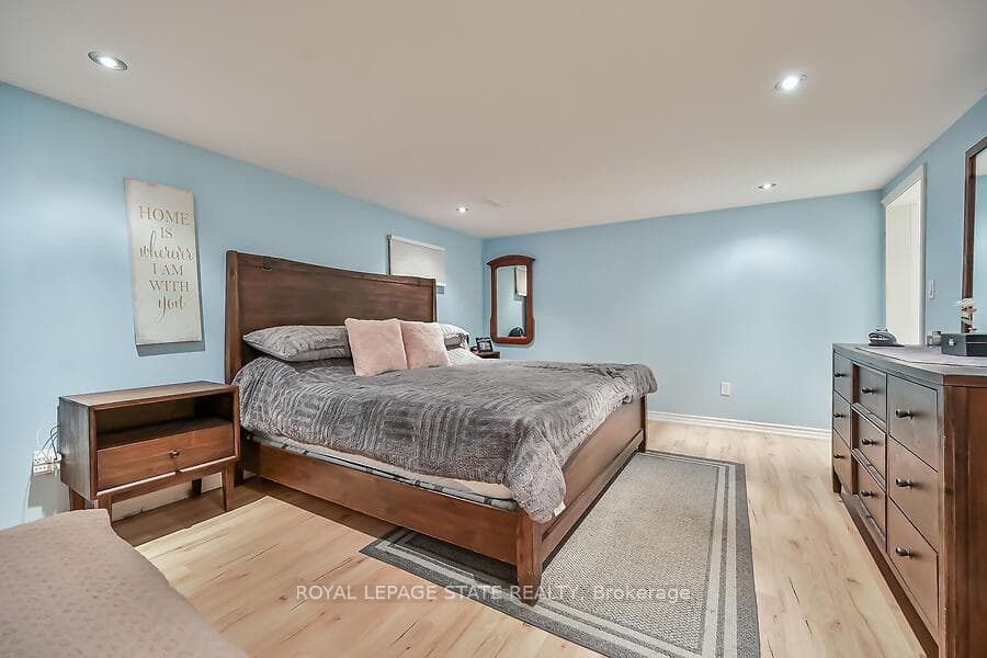 67 Cameron Avenue photo 32