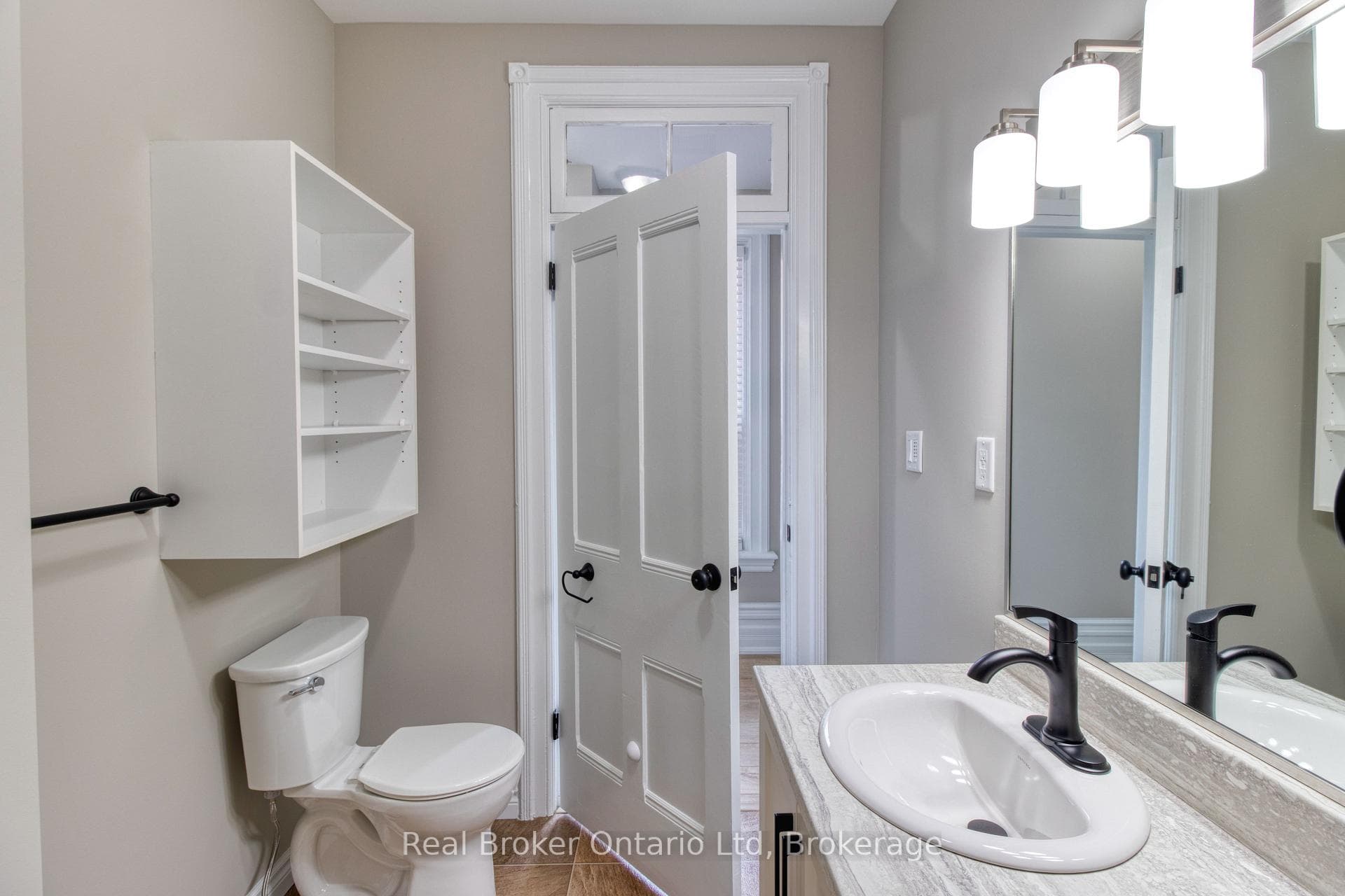 944 5th Avenue photo 26