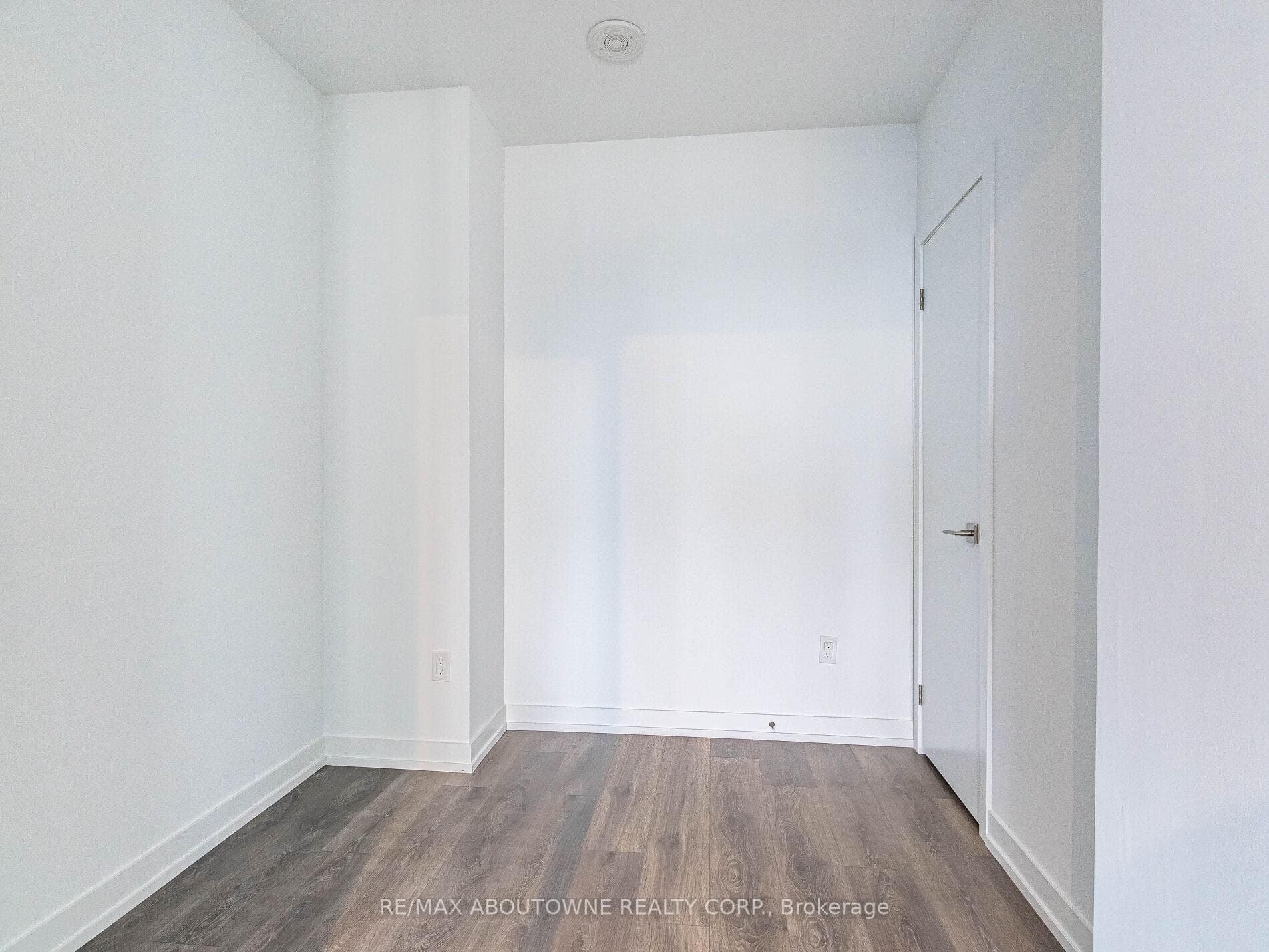 82 Dalhousie Street Unit 4202 photo 28