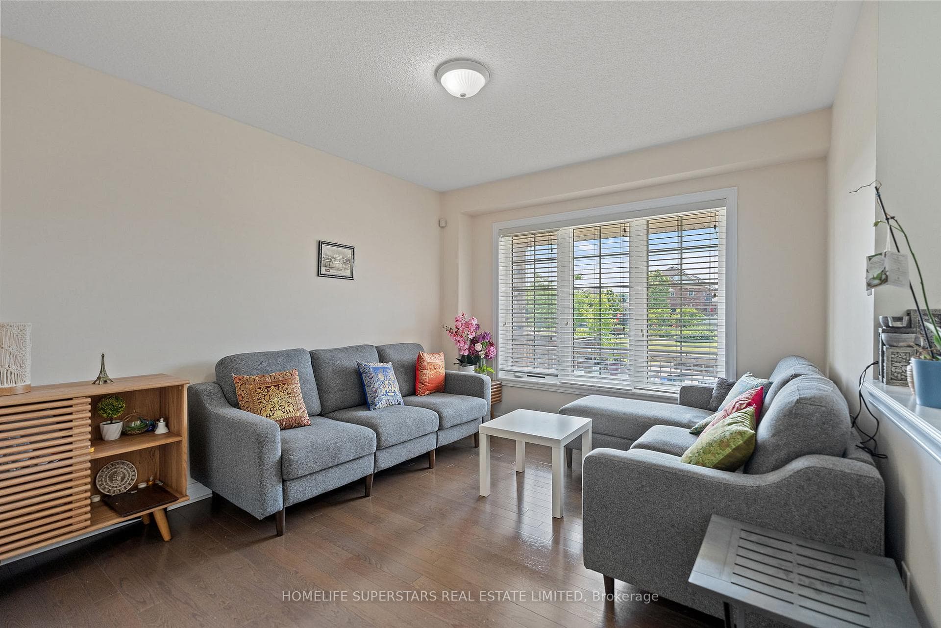 2 Durham Way photo 5