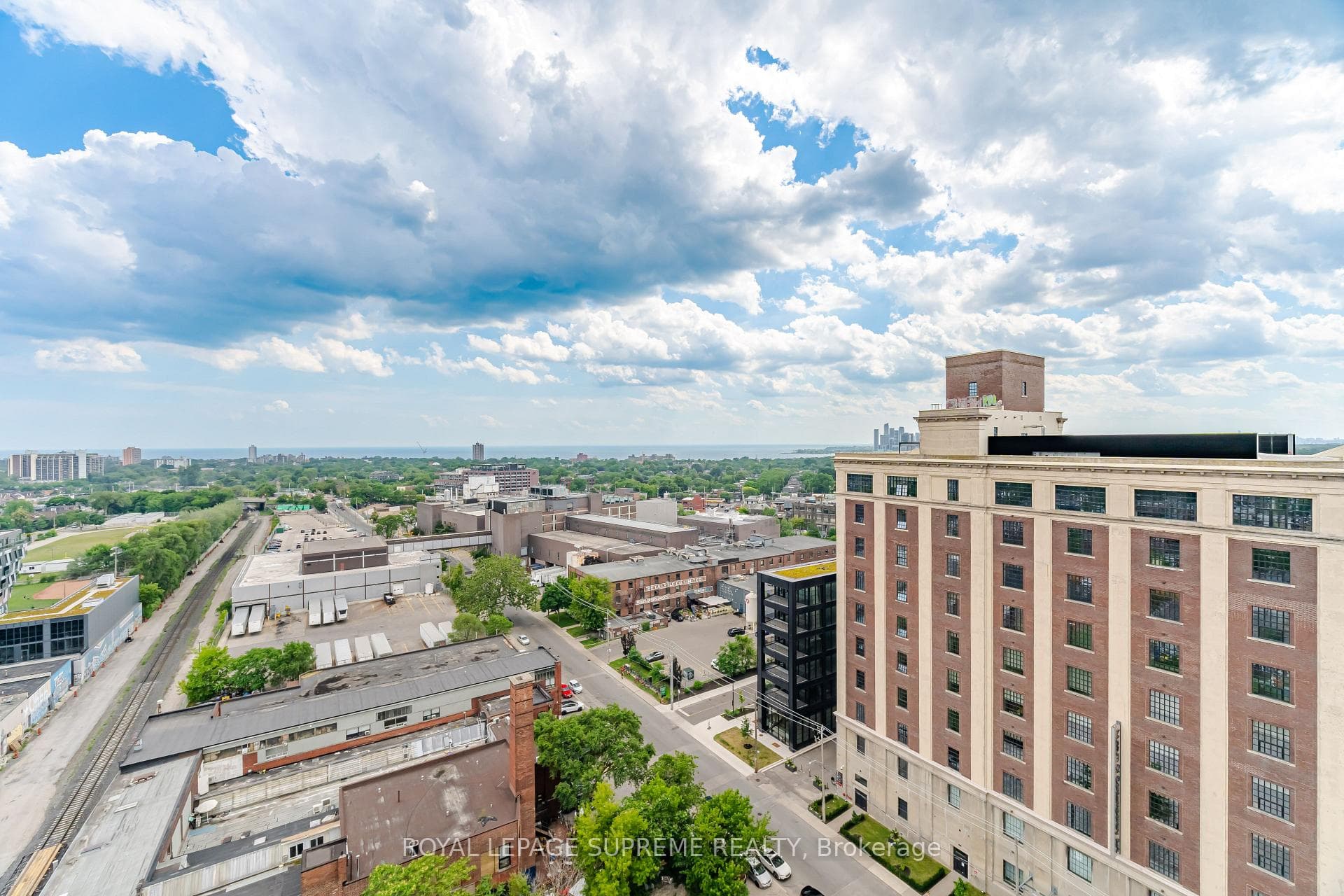 181 Sterling Road Unit 1603 photo 30