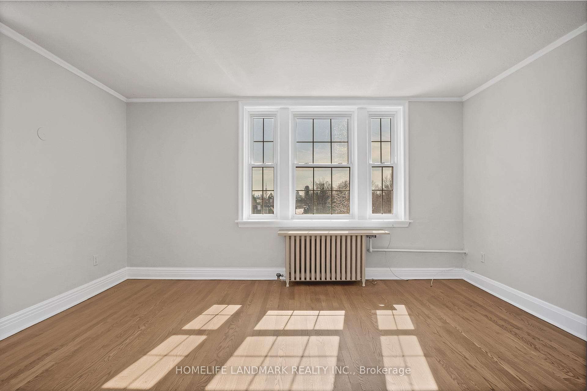 697 Eglinton Avenue Unit 407 photo 9