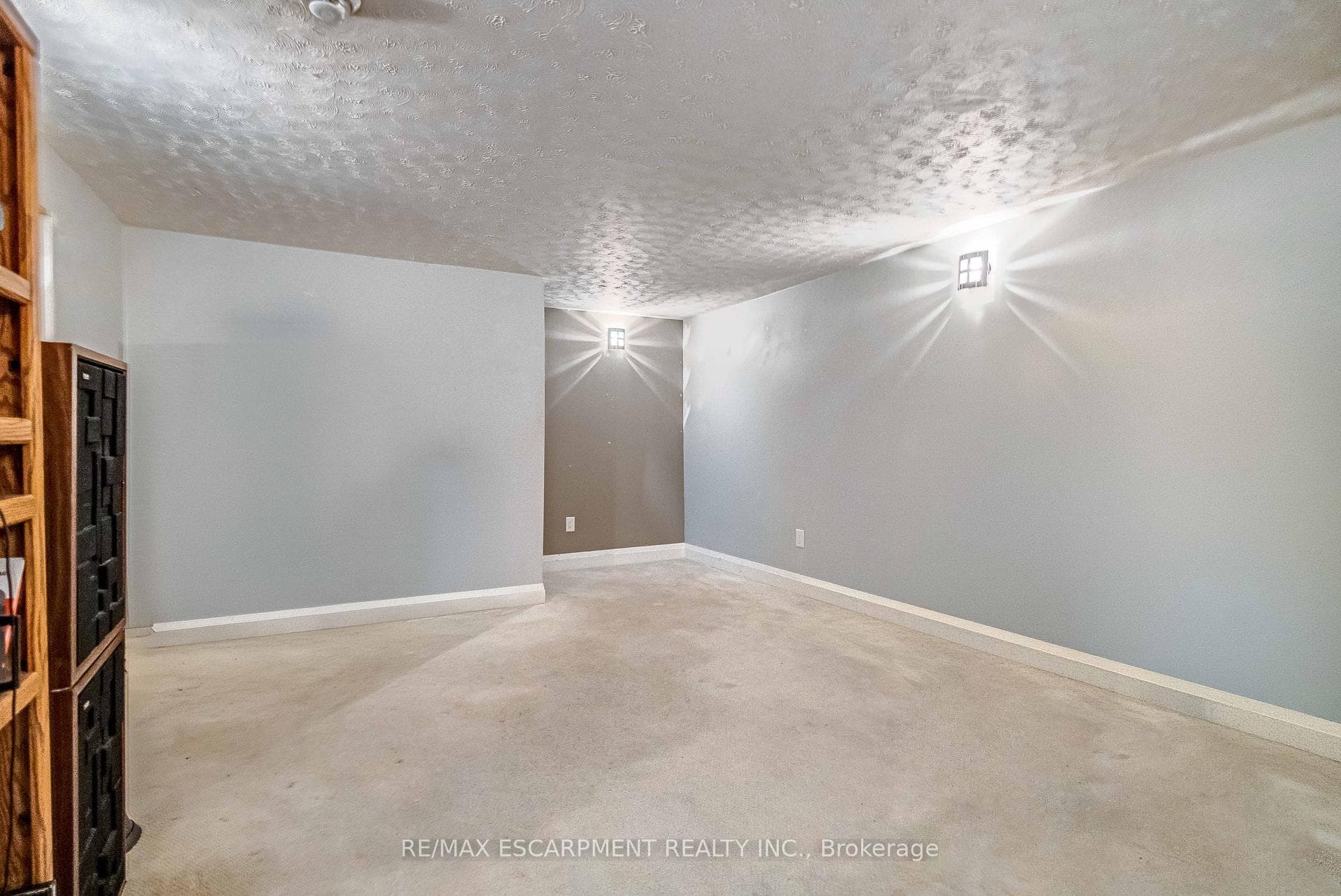 280 Quigley Street photo 33