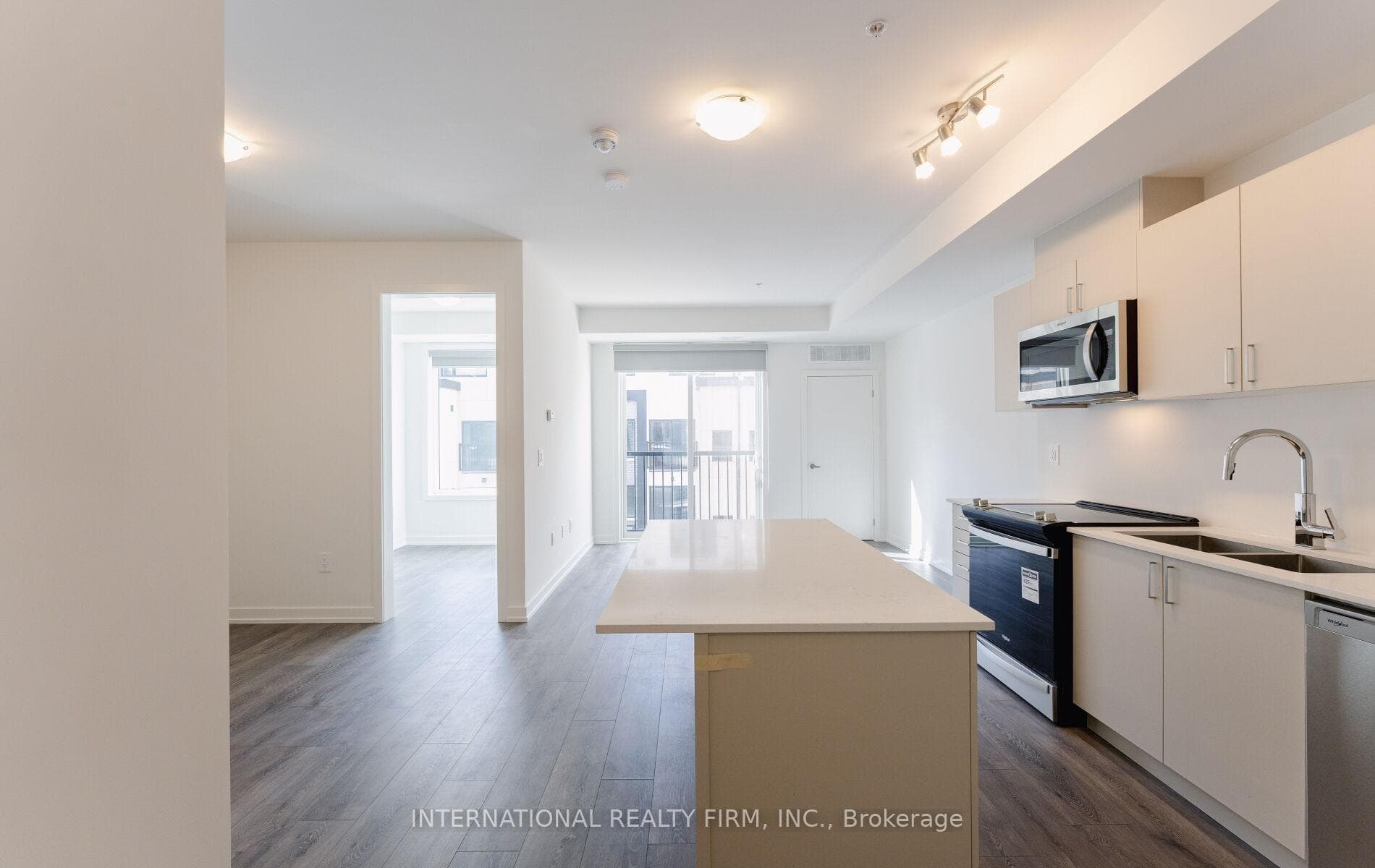 1650 Victoria Park Avenue Unit A208 photo 2