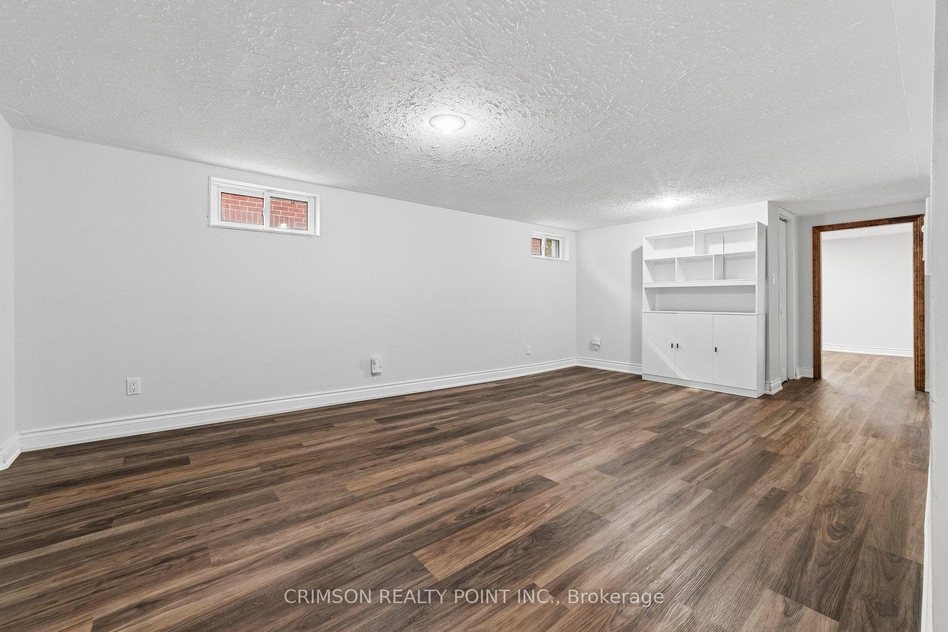 503 Athol Street photo 36
