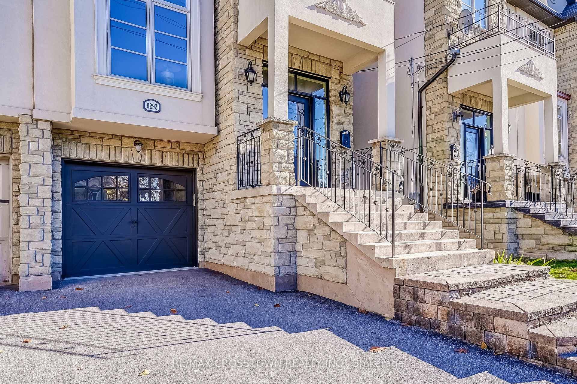 8293 KIPLING Avenue photo 2