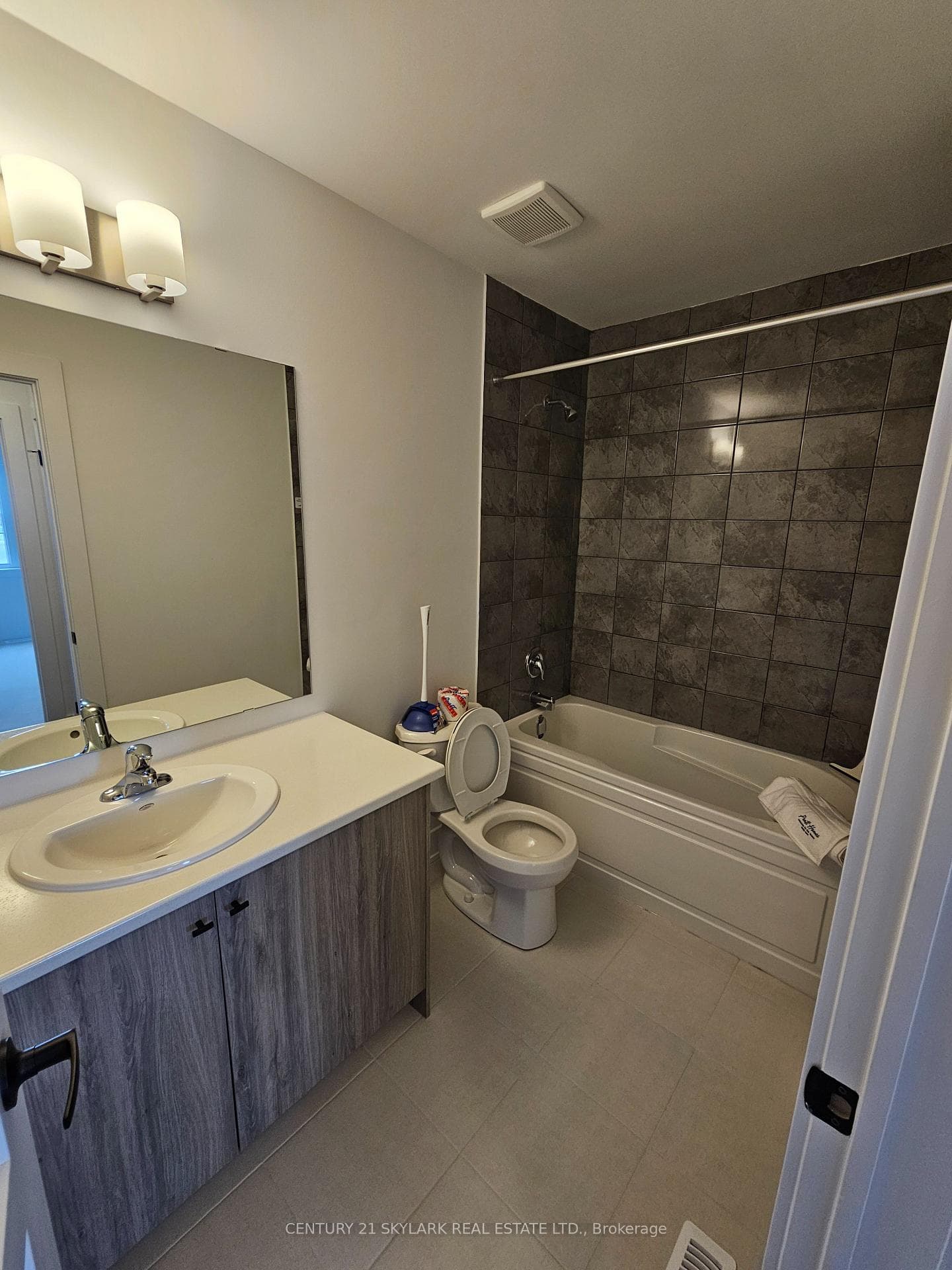 218 Prince William Way photo 21