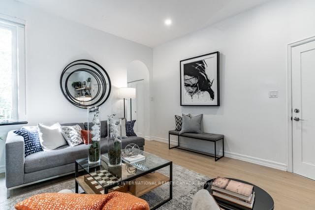 59 Austin Avenue photo 4