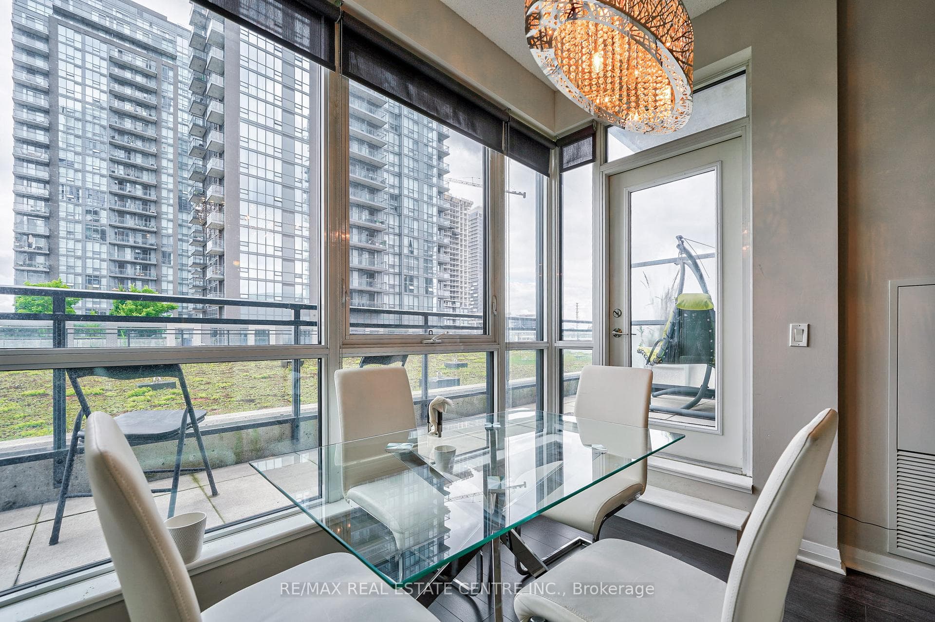 75 Eglinton Avenue Unit 310 photo 20