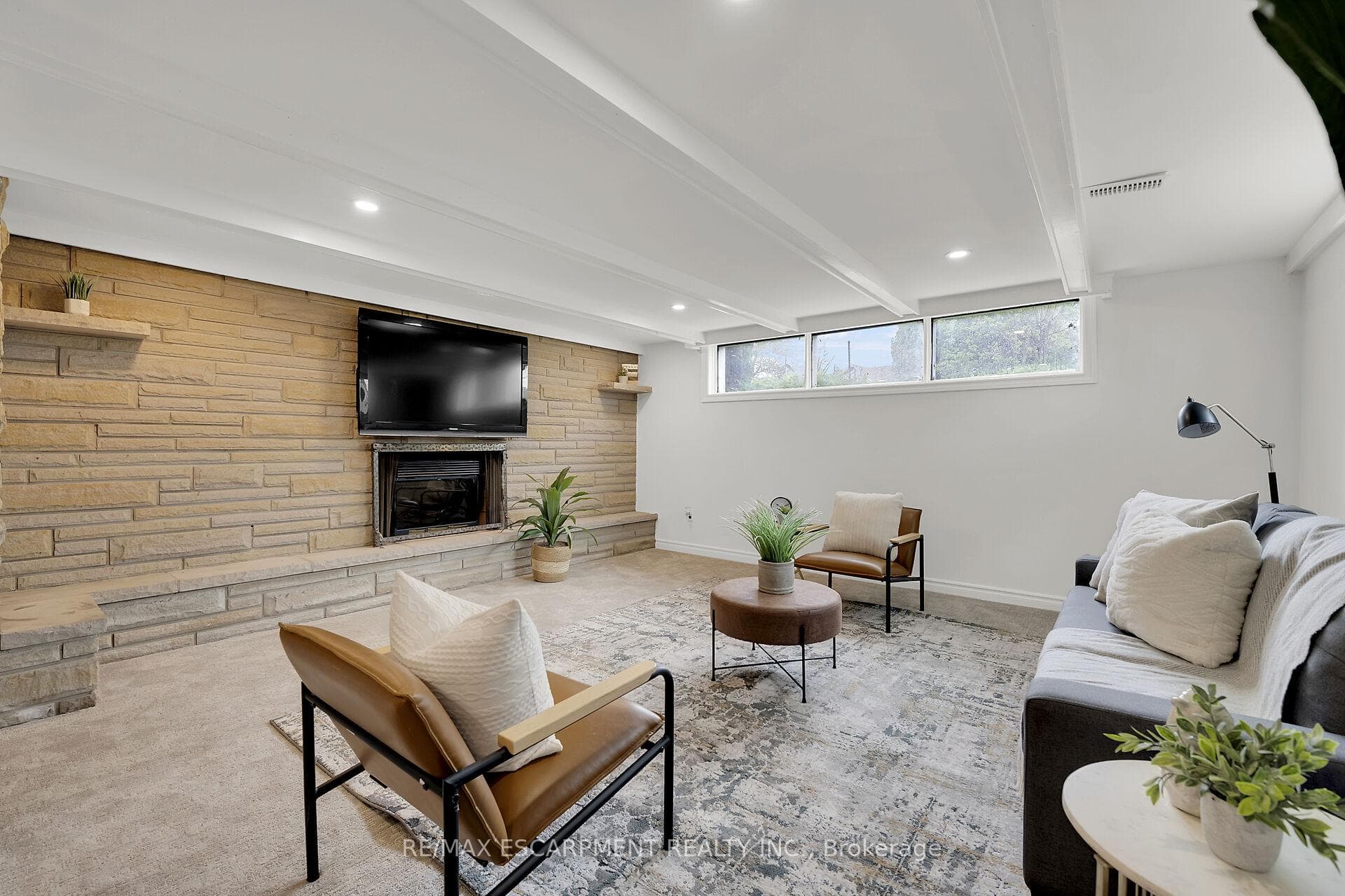 42 Nelles Street photo 33