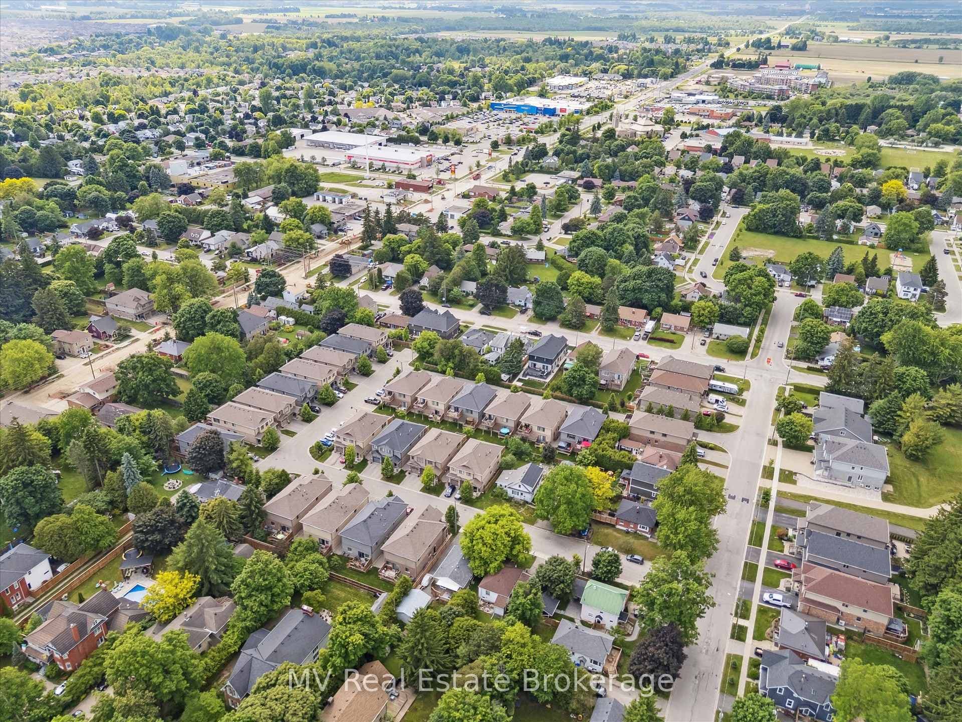 164 Graham Street photo 3