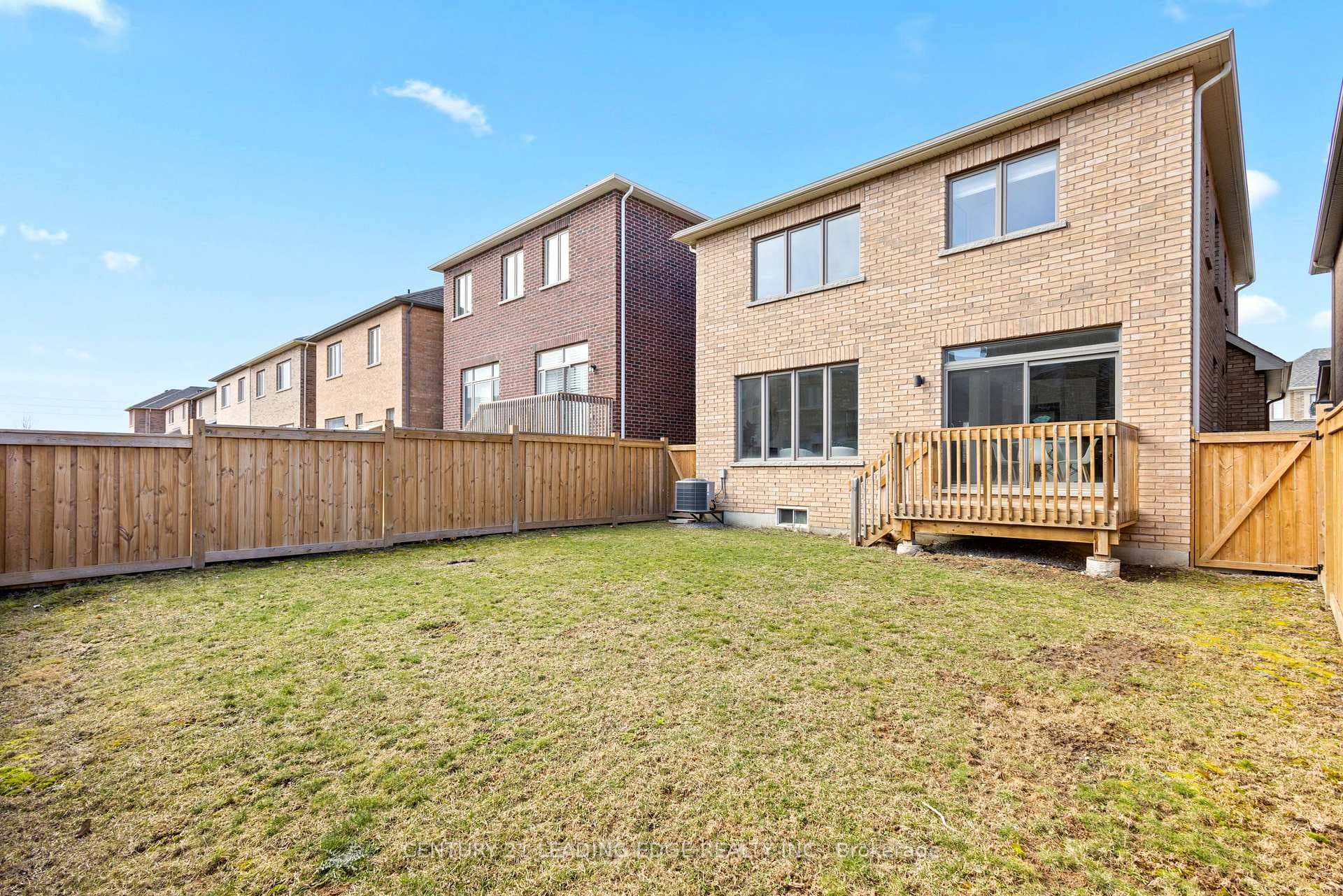 21 Blenheim Circle photo 38