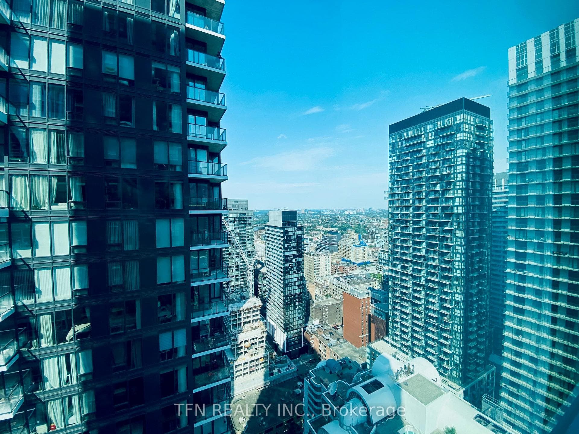 327 King Street Unit 3805 photo 11