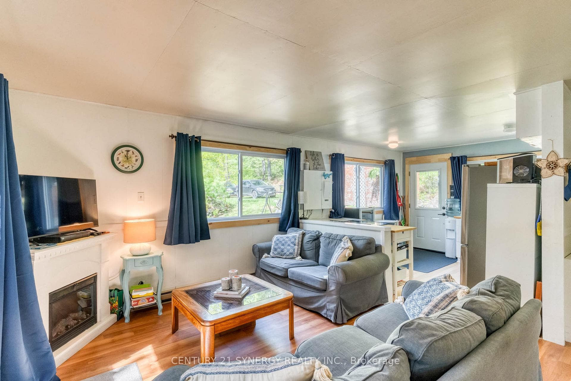 664 Raby Road photo 23