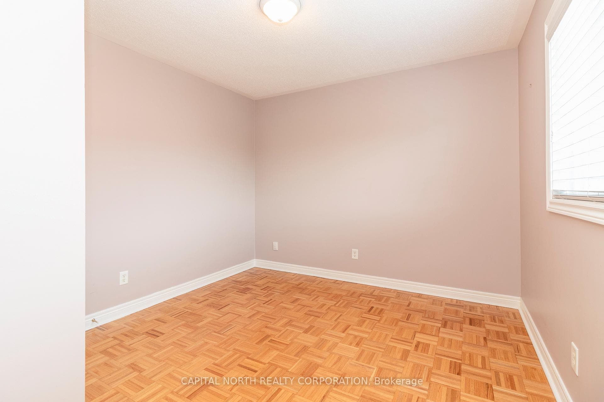 72 Ravineview Drive photo 25