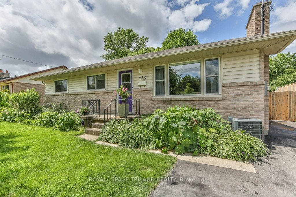 439 BEACHWOOD Avenue photo 5