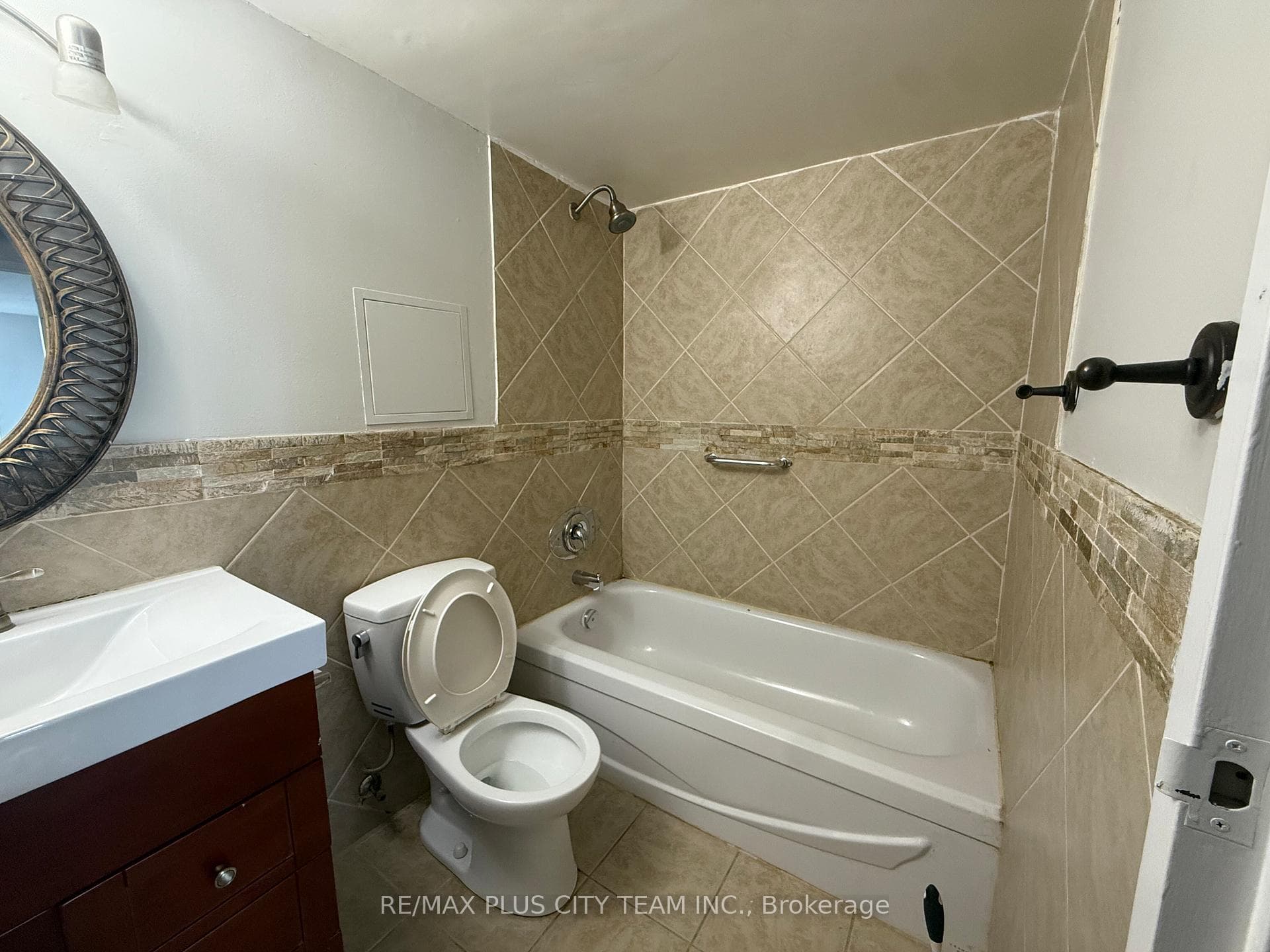 35 Trailwood Drive Unit 1411 photo 15
