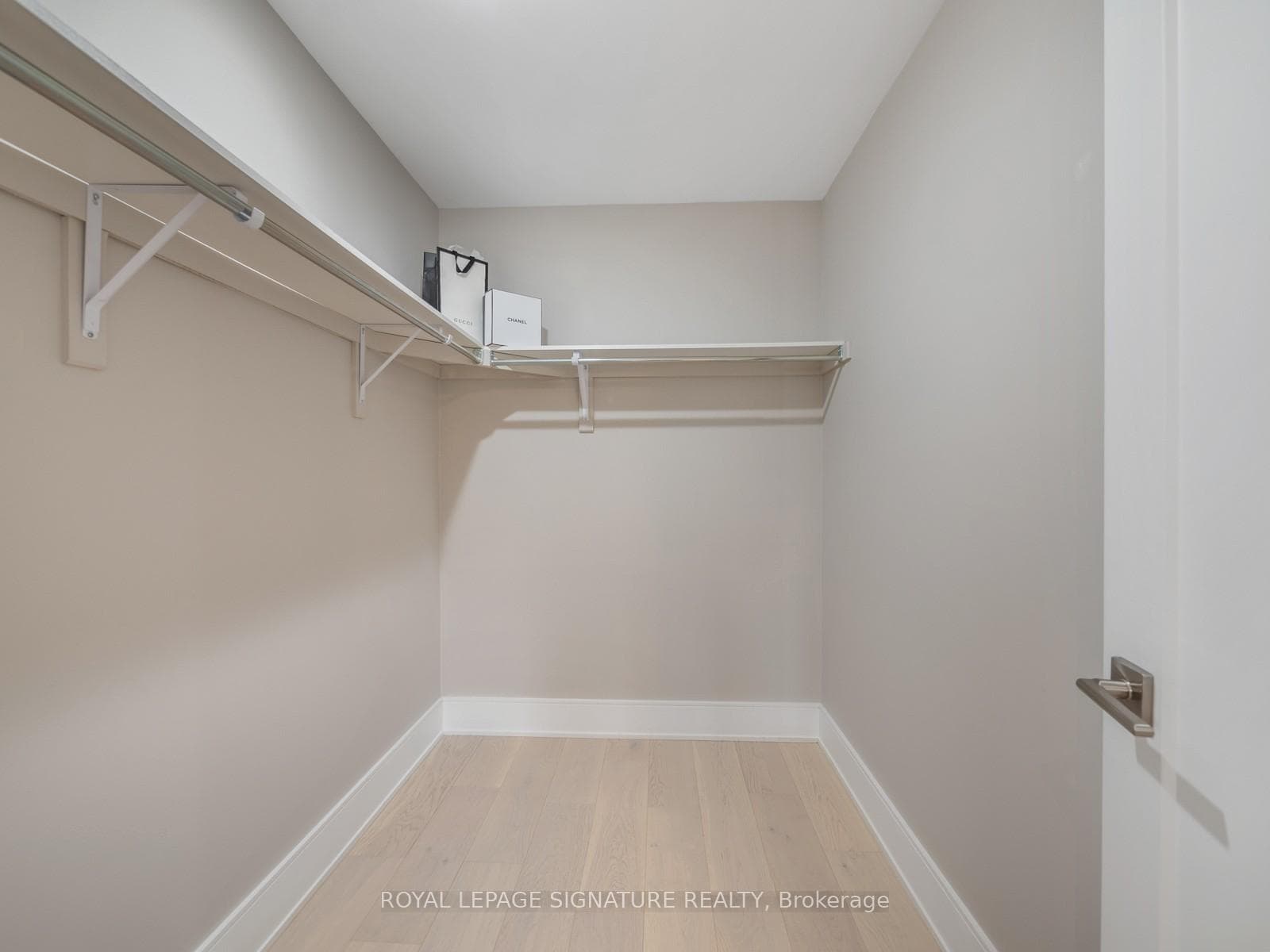 573A Kennedy Road photo 21