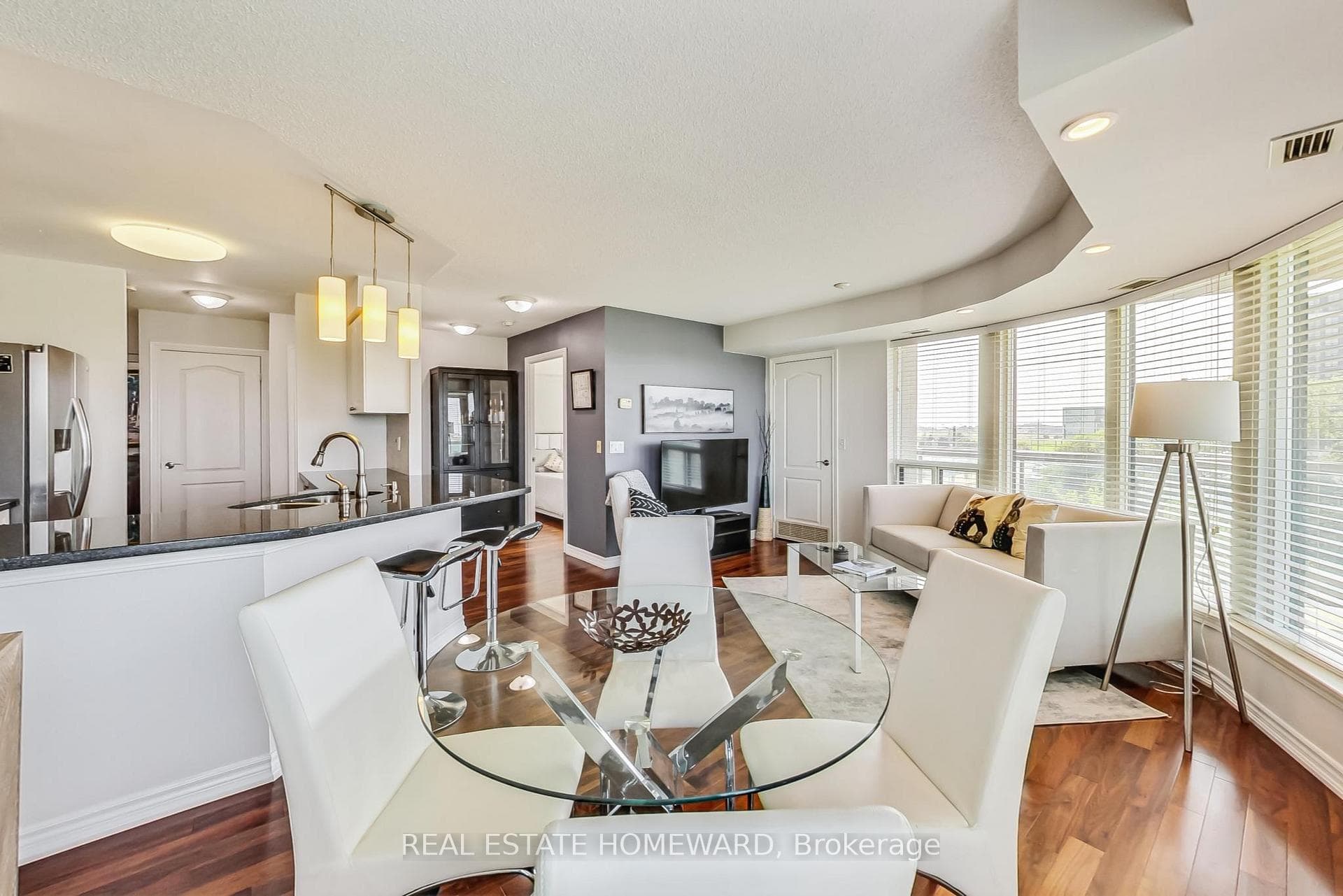 1030 Sheppard Avenue Unit 513 photo 11