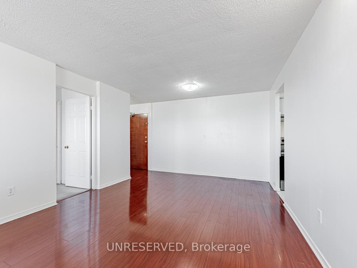 10 Tapscott Road Unit 906 photo 18