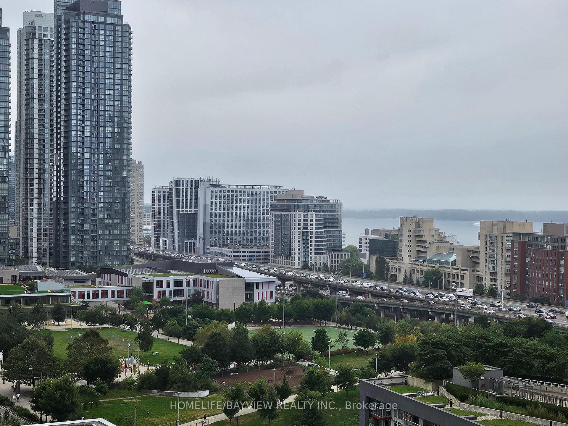 170 Fort York Boulevard Unit 1406 photo 8