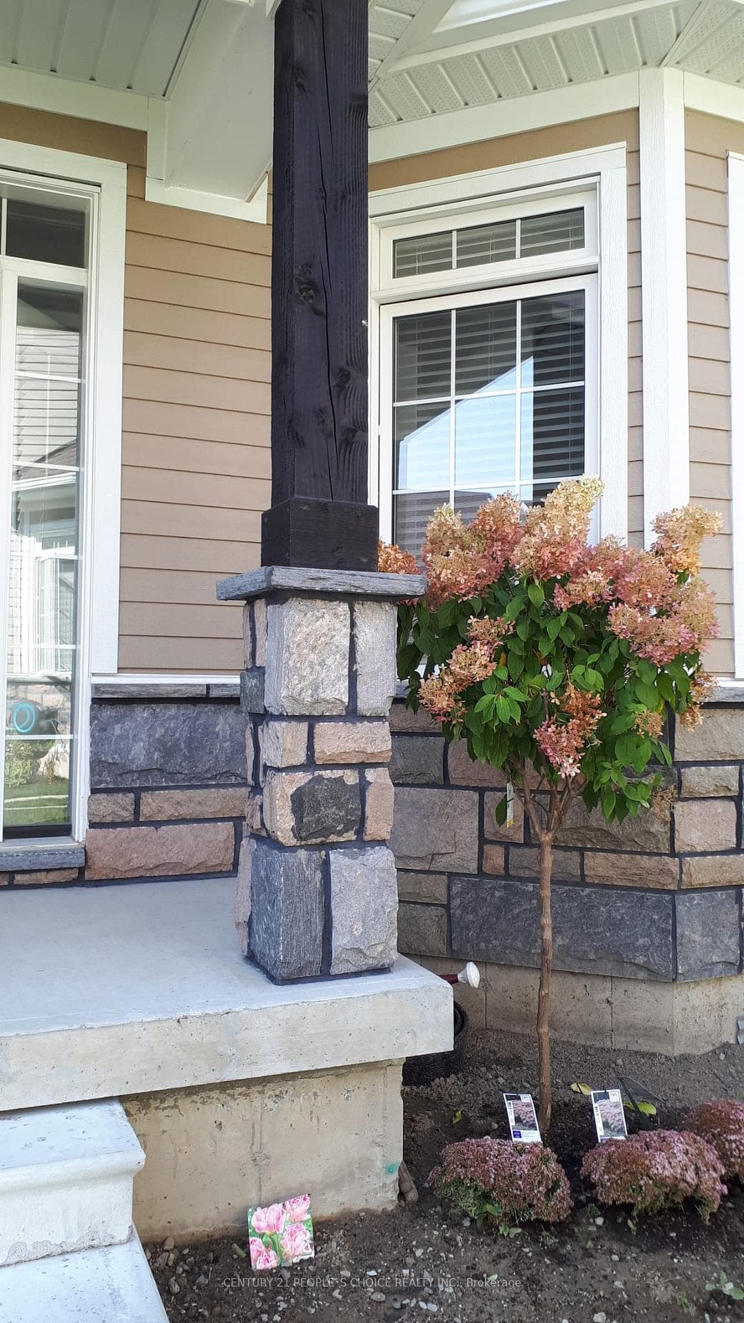 8 Prescott Crescent photo 23