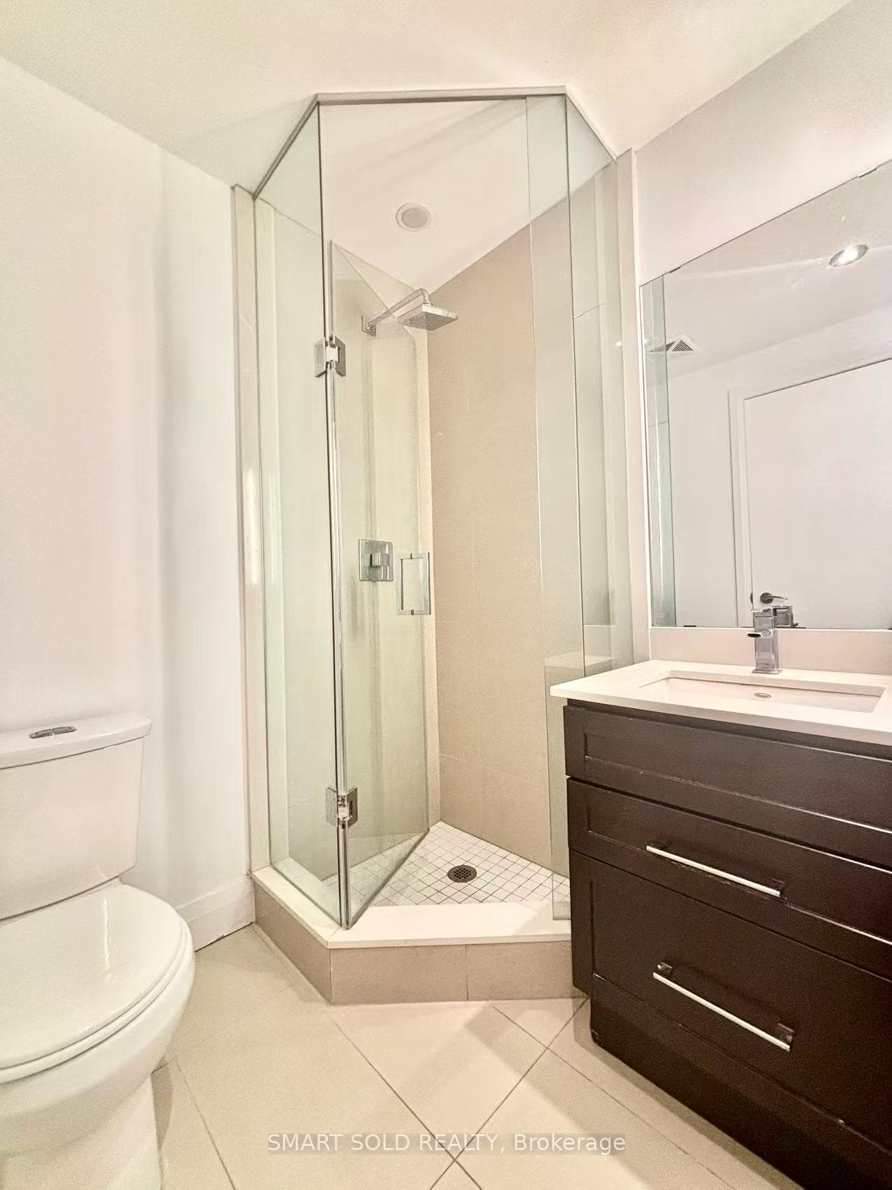 21 Clairtrell Road Unit 213 photo 7