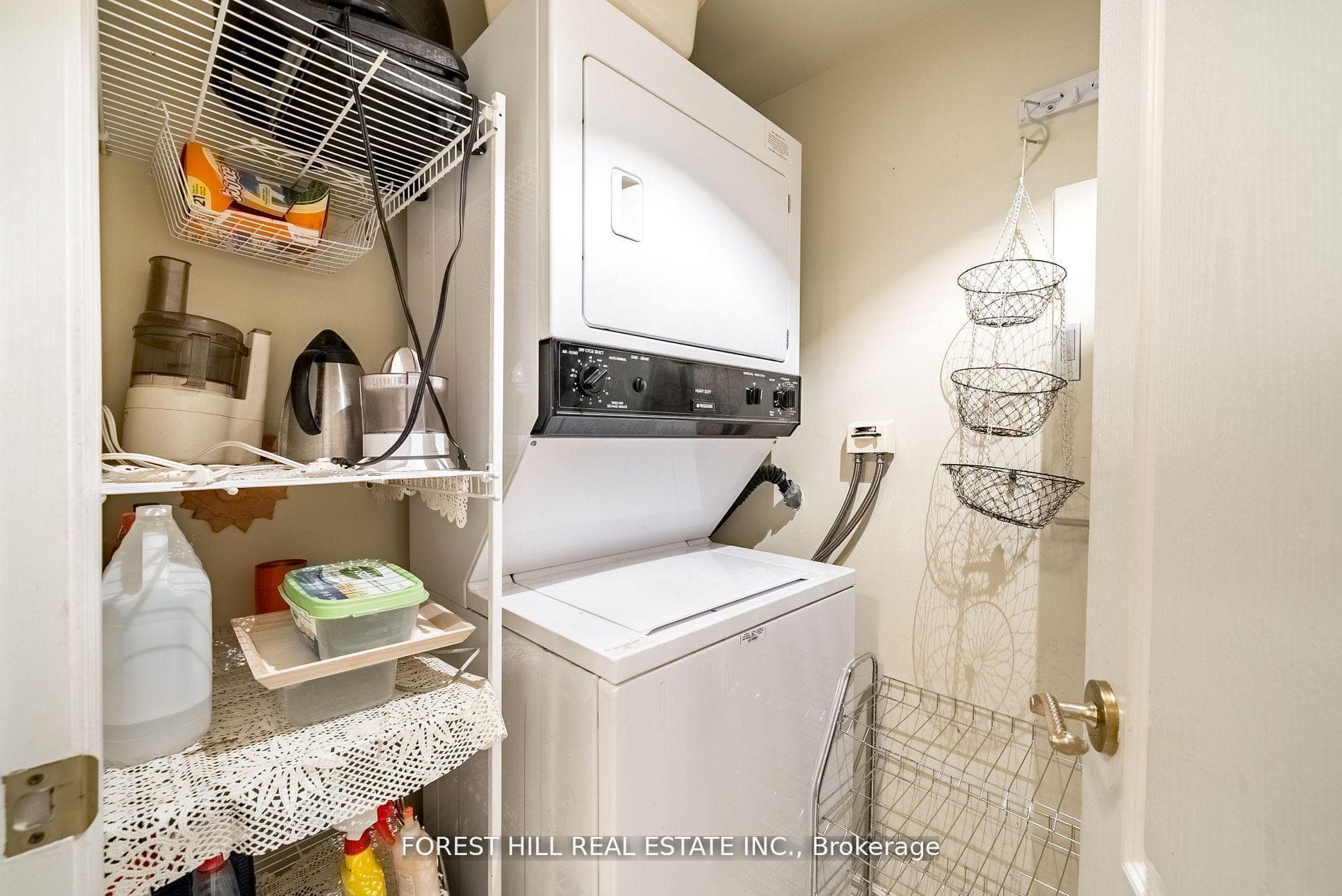 5418 Yonge Street Unit 902 photo 18