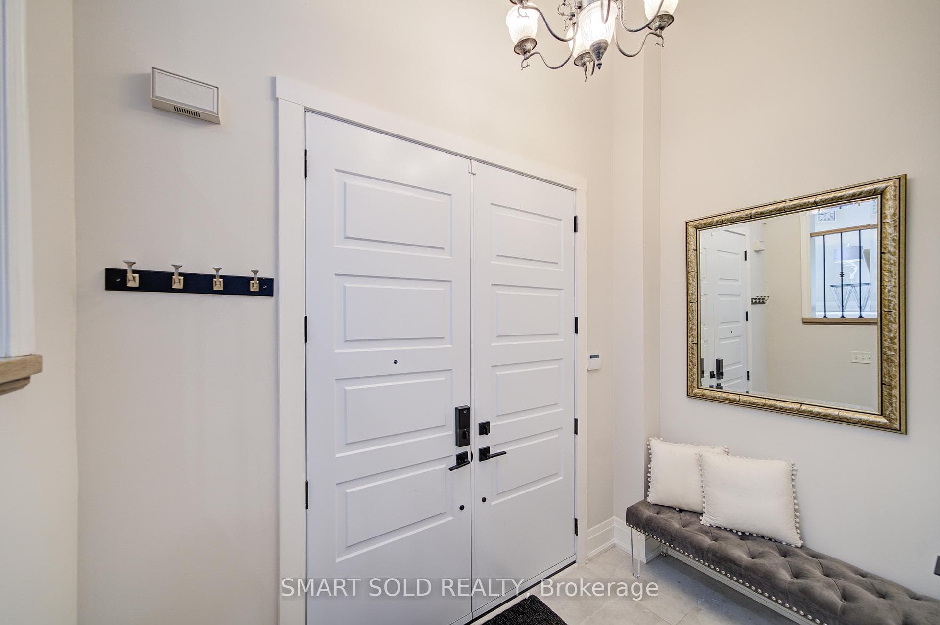 122 Mistysugar Trail photo 6