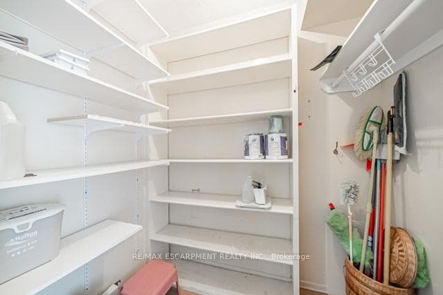 2055 Upper Middle Road Unit 808 photo 21