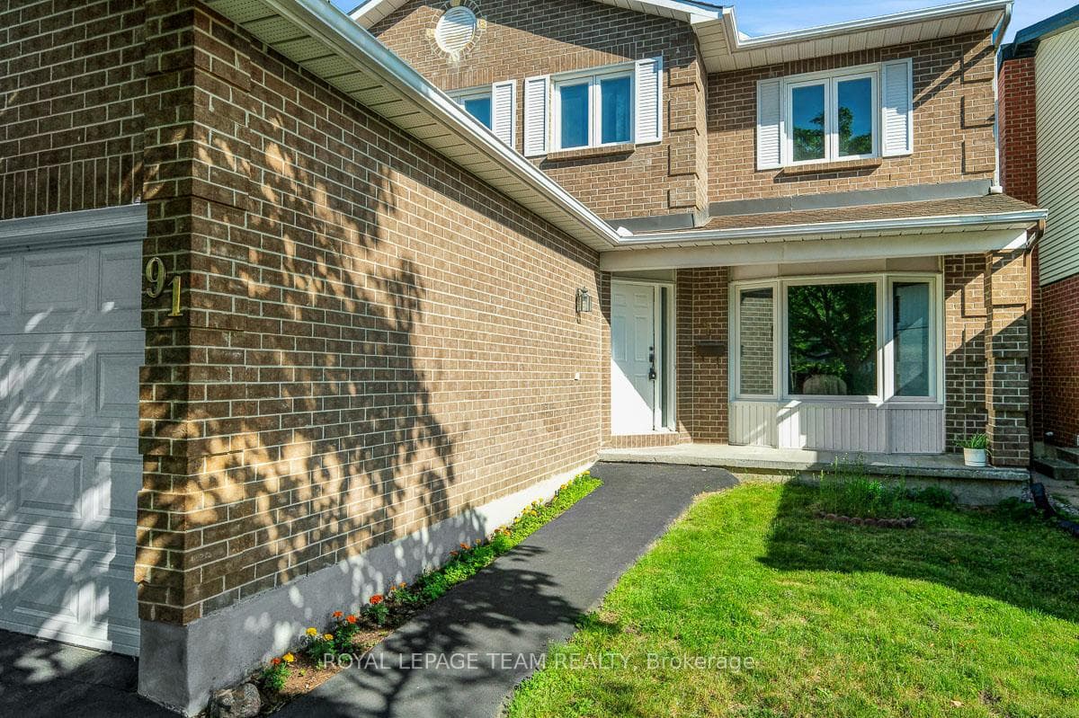 91 Dossetter Way photo 3
