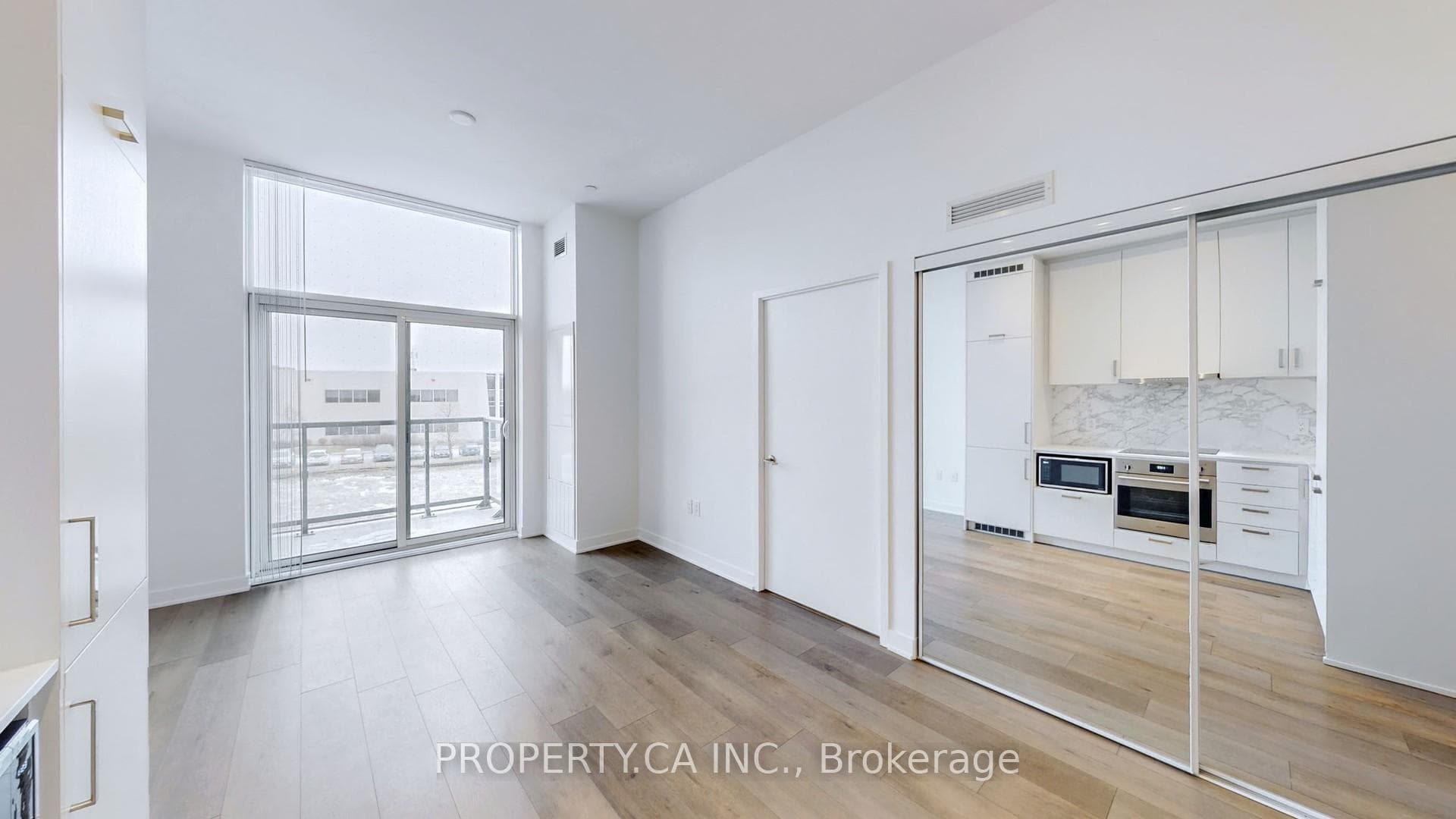 60 Honeycrisp Crescent Unit 211 photo 2