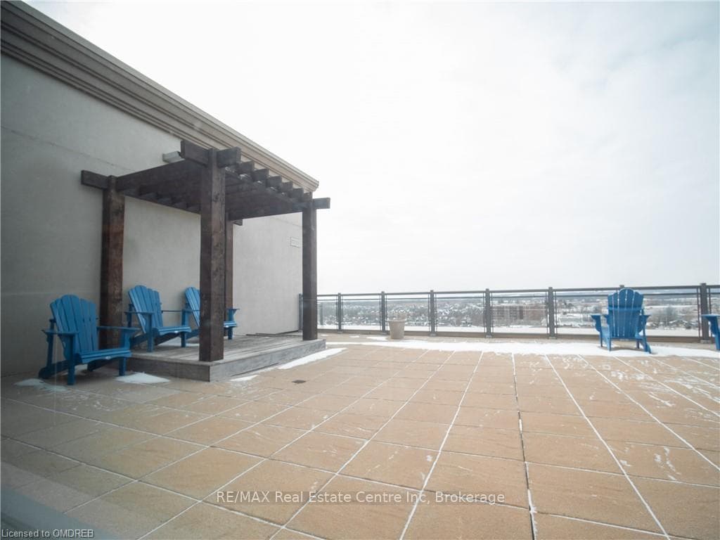 2490 OLD BRONTE ROAD Road Unit 102 photo 32