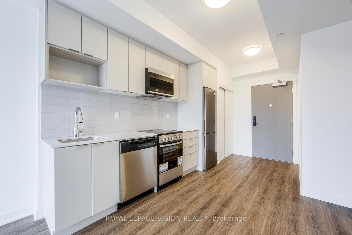 4569 Kingston Road Unit 804 photo 3