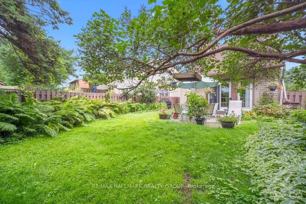 34 MELVILLE Drive photo 23
