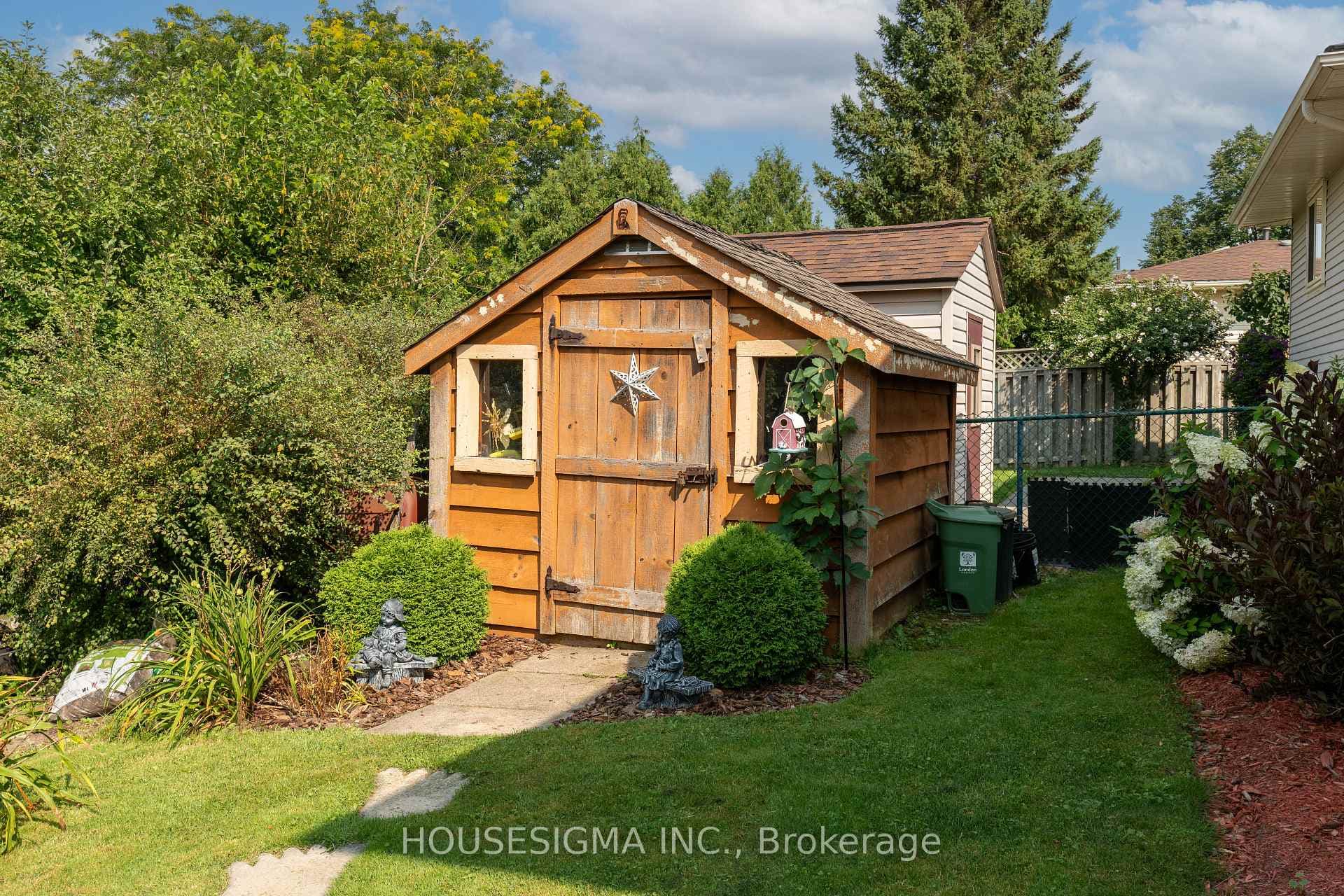 175 Carlyle Drive photo 39