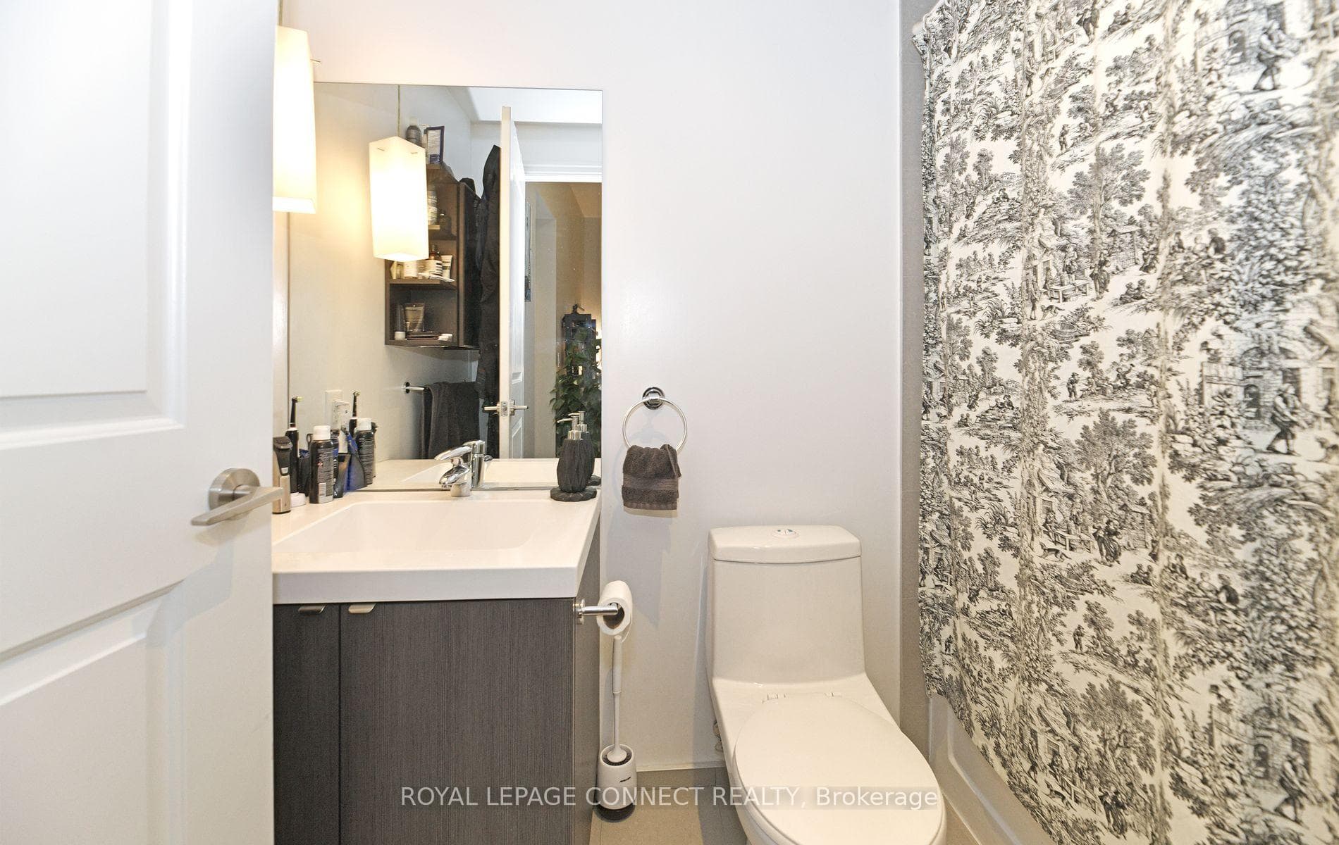 4-Pc Washroom