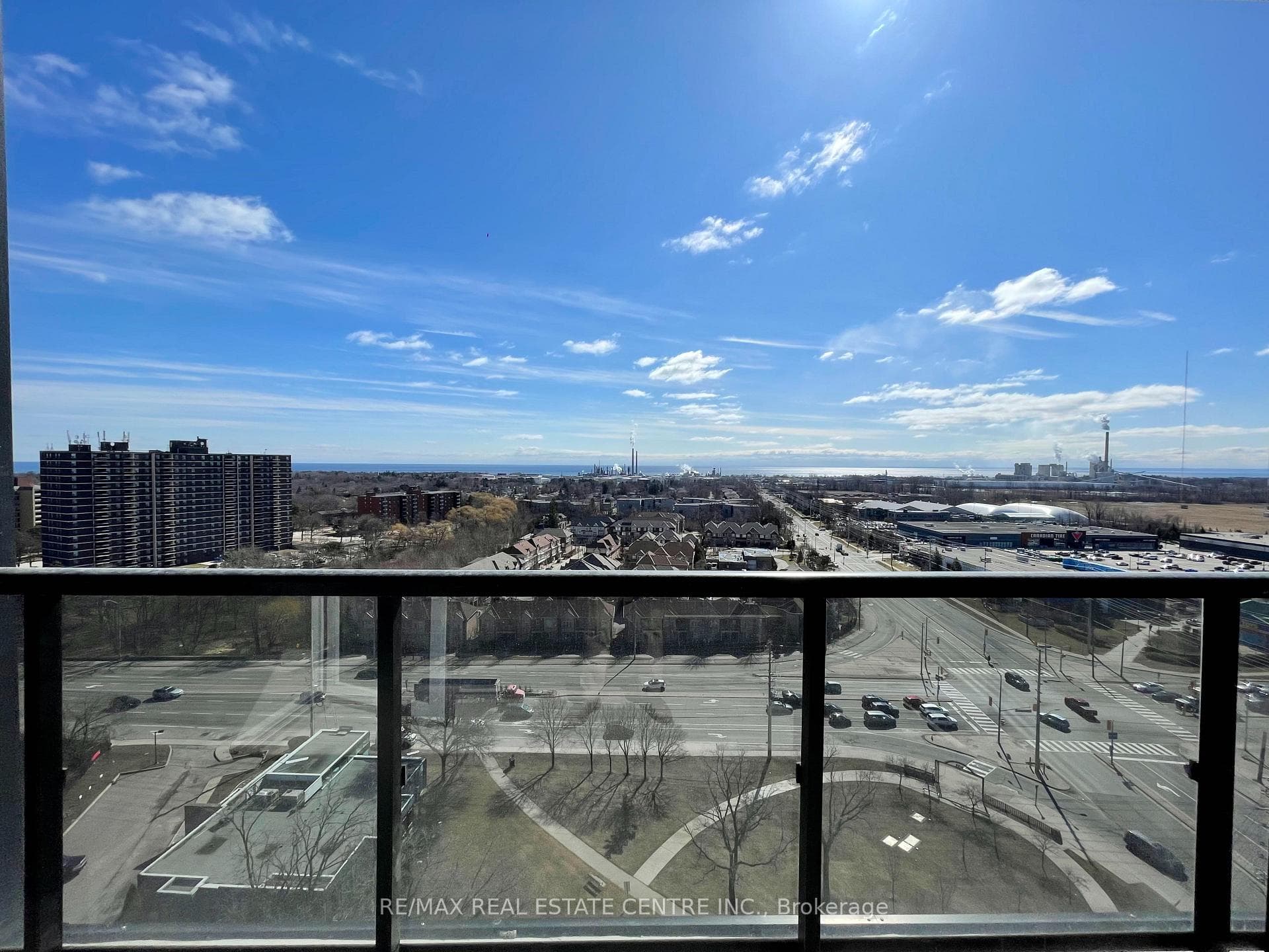 1035 Southdown Road Unit 1606 photo 14